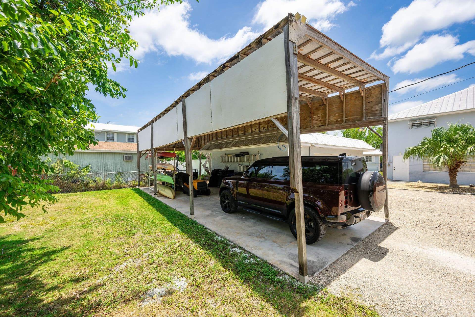 110 Avenue F photo 6
