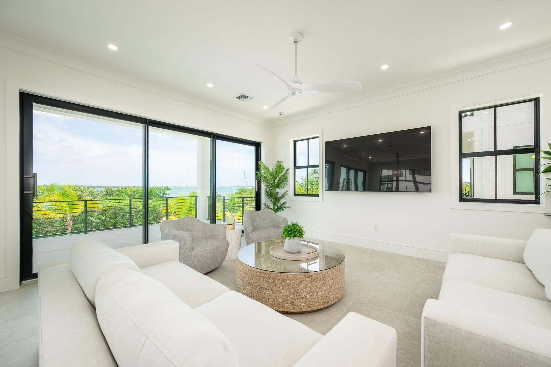 231 E Shore Drive 6 photo 12