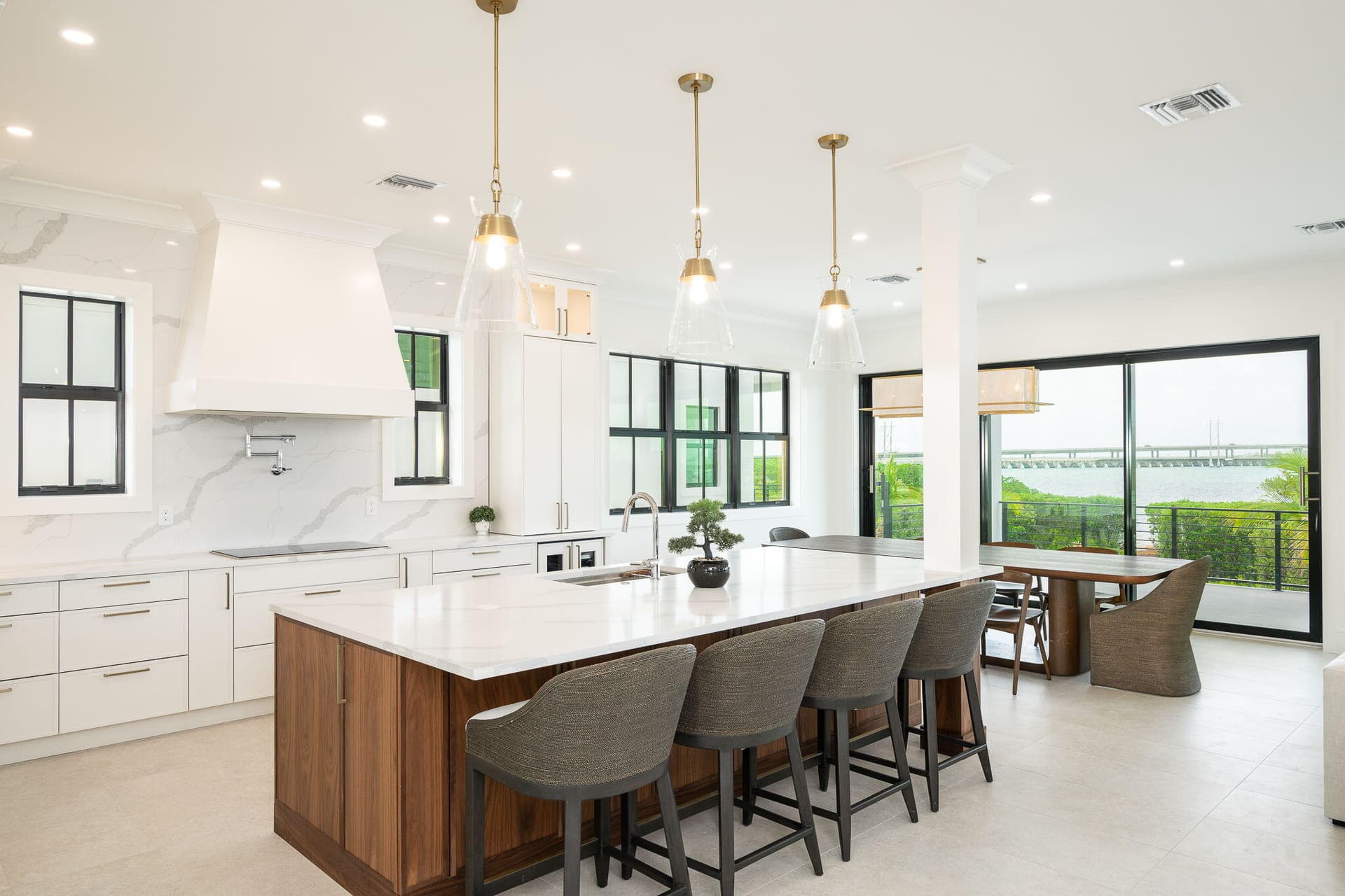 231 E Shore Drive 6 photo 6