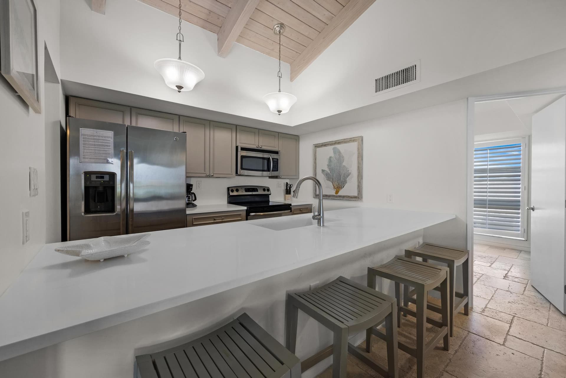4402 Marina Villa Drive photo 3