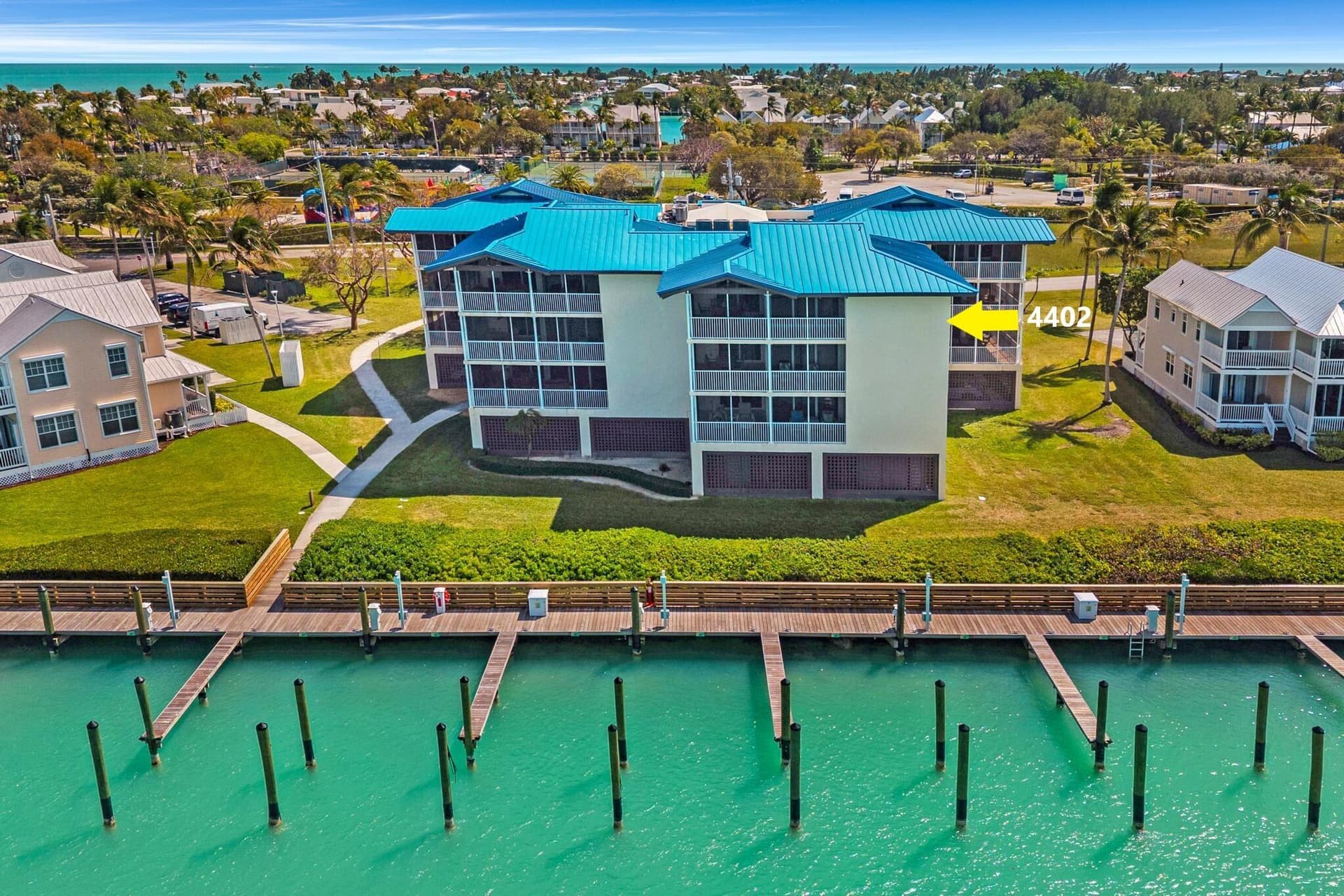 4402 Marina Villa Drive photo 4