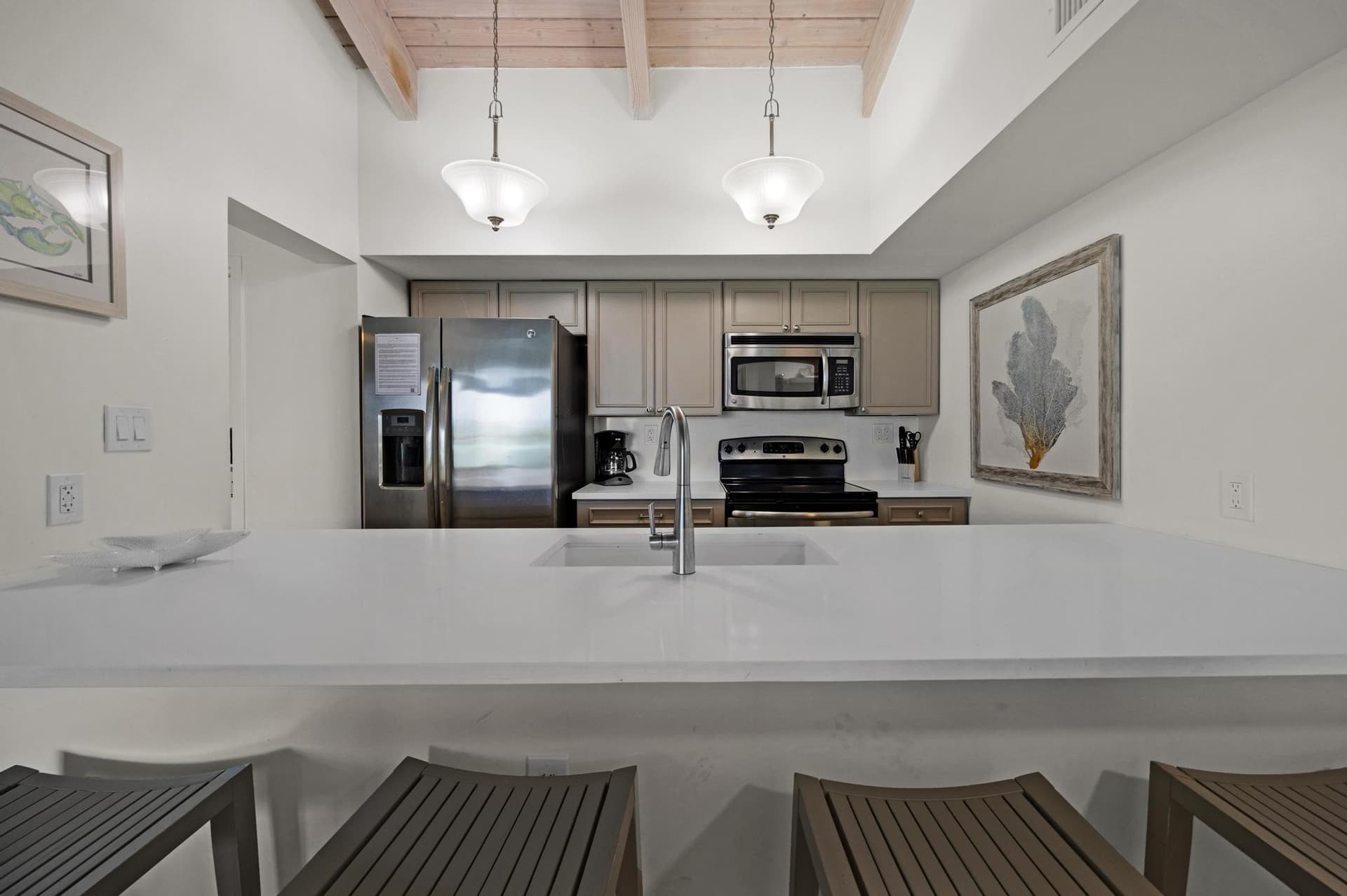 4402 Marina Villa Drive photo 10