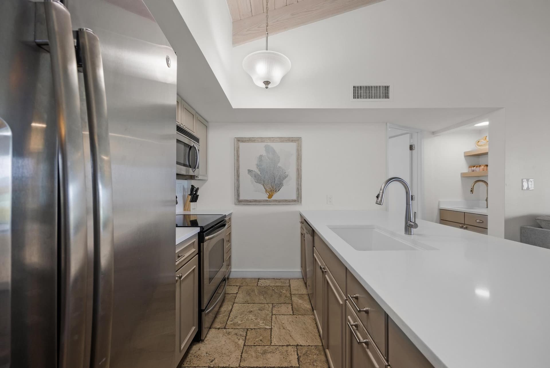 4402 Marina Villa Drive photo 12