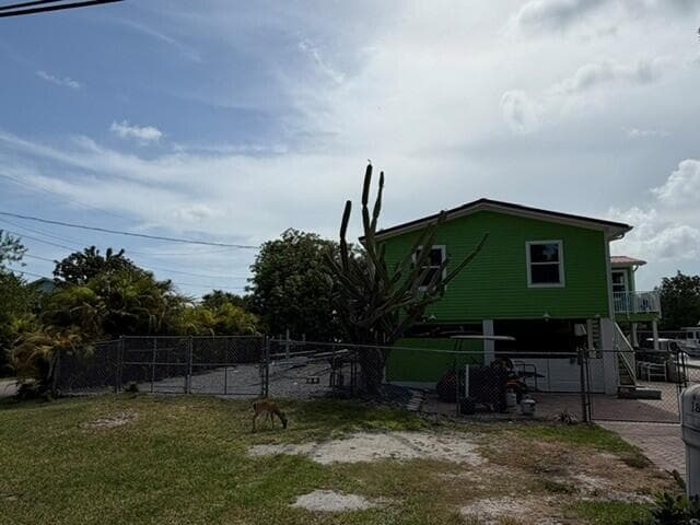 1821 Bittersweet Avenue photo 15