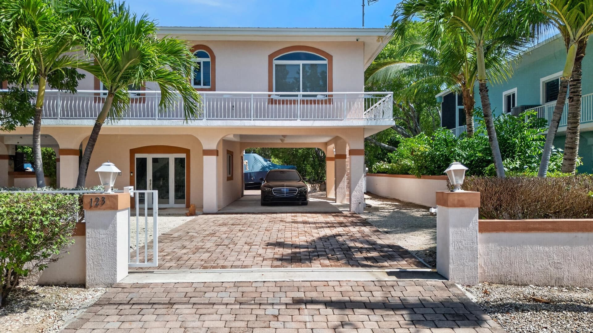 123 Peace Avenue photo 6