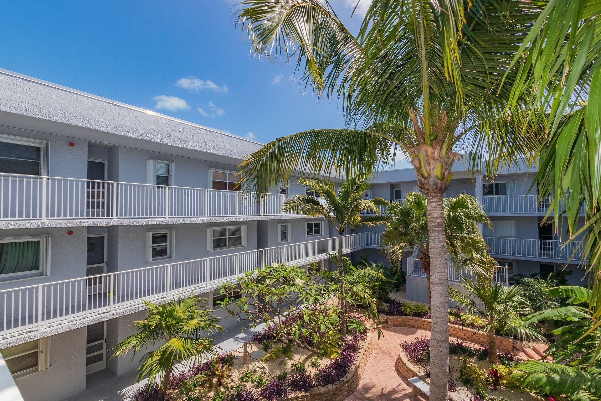 201 E Ocean Drive UNIT 208 photo 9