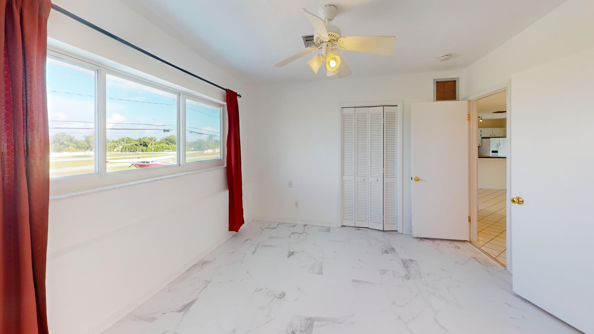 486 S Airport Drive photo 15