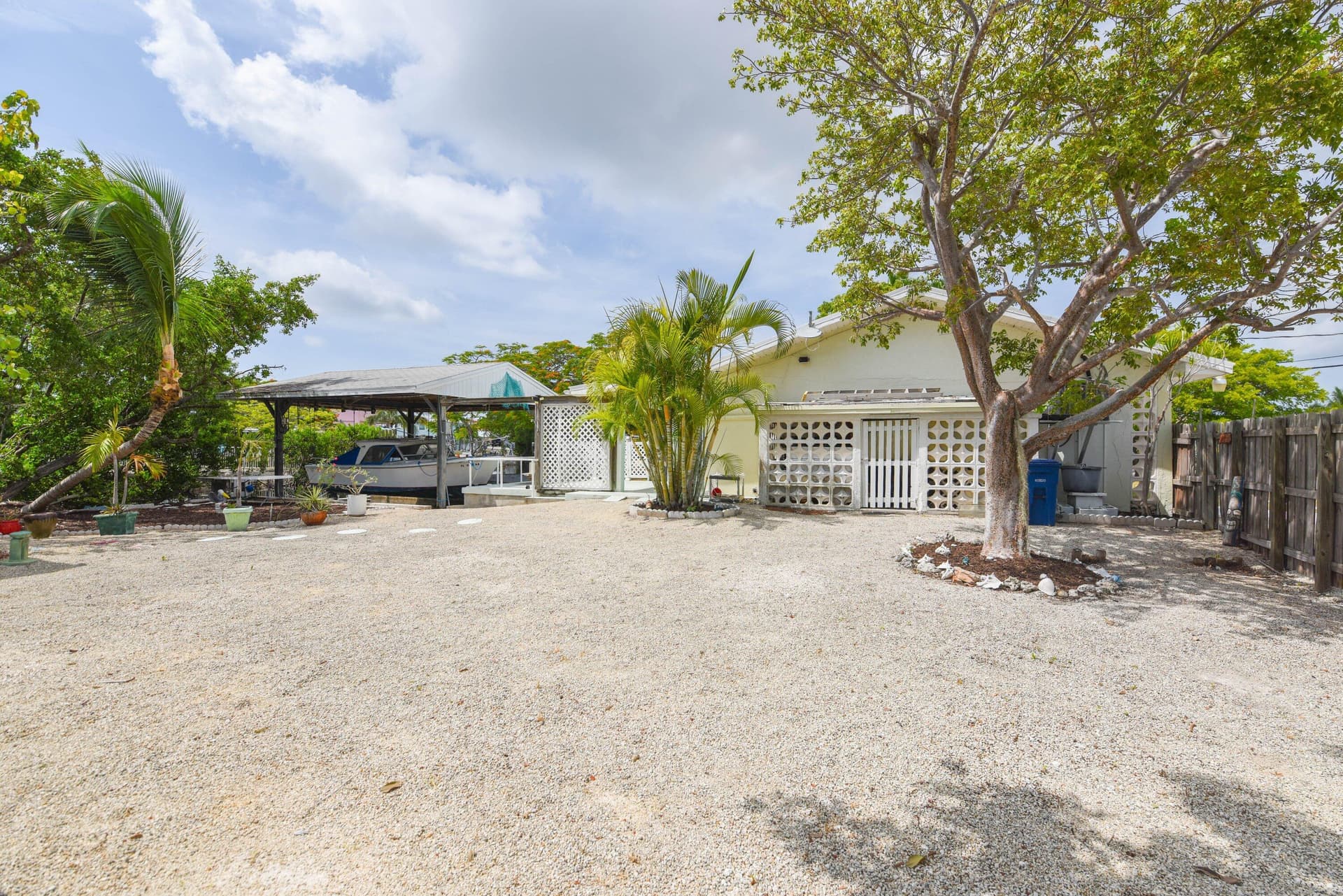 1817 Watson Boulevard photo 23