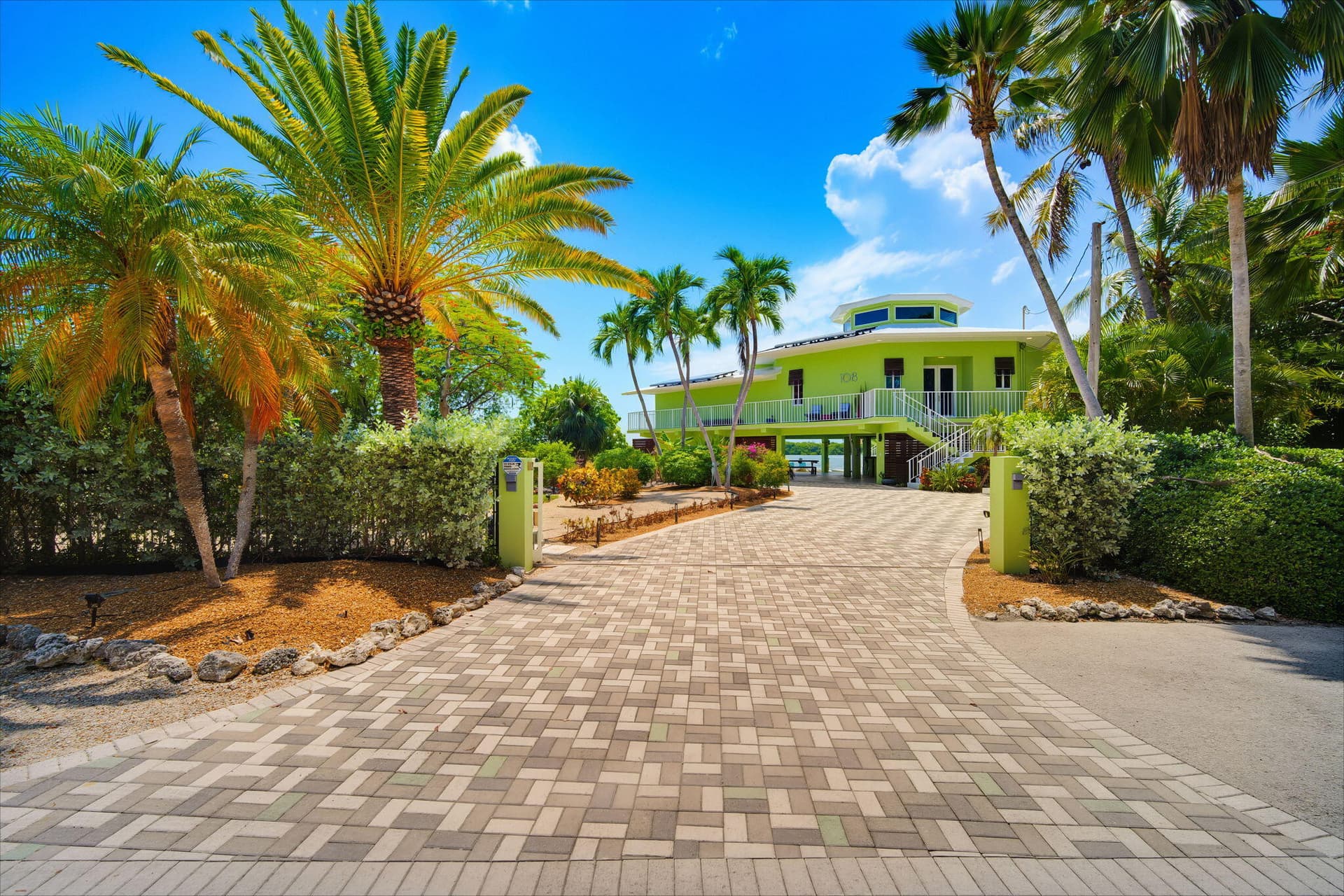 108 Sunset Drive photo 7