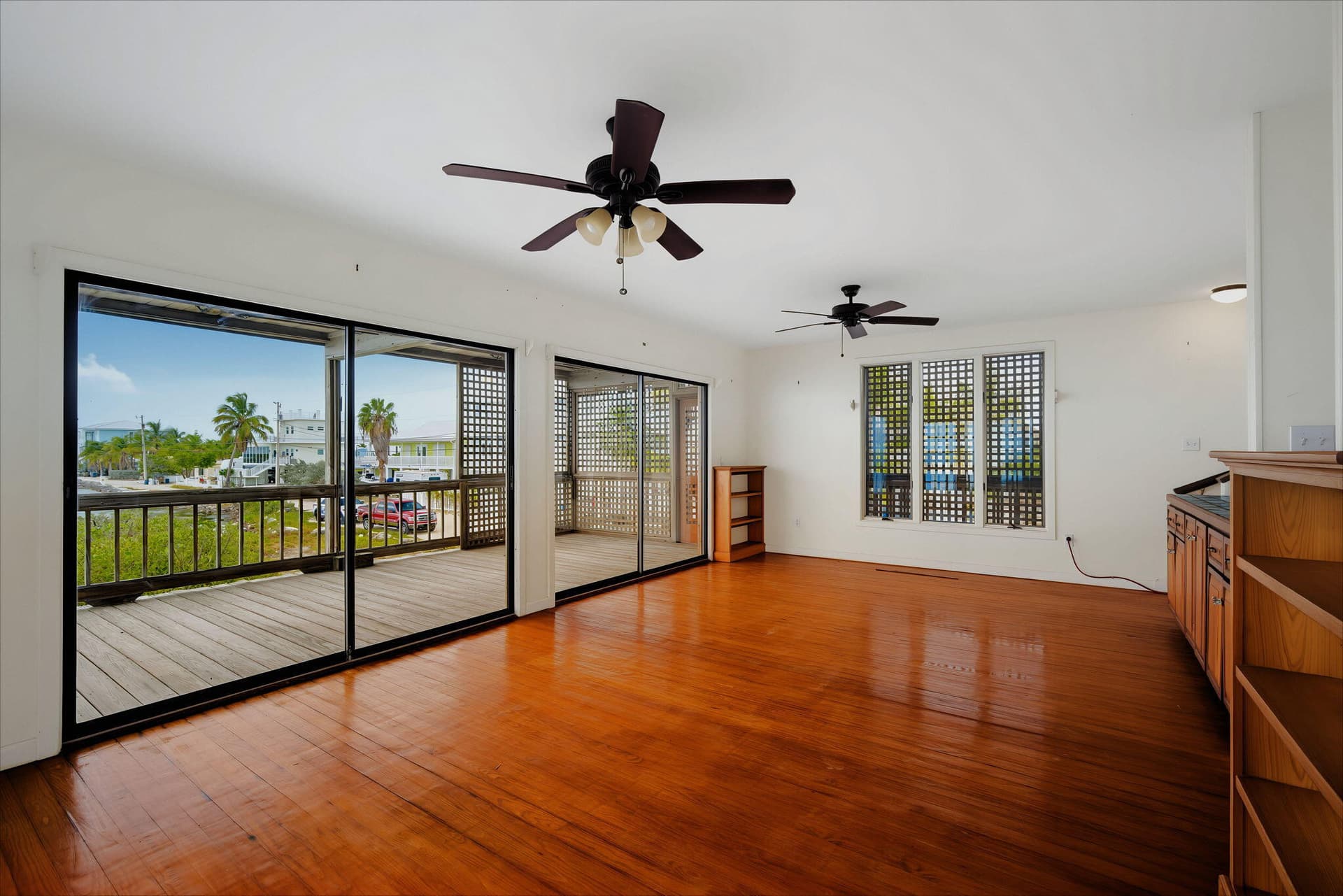 31247 Avenue J photo 17