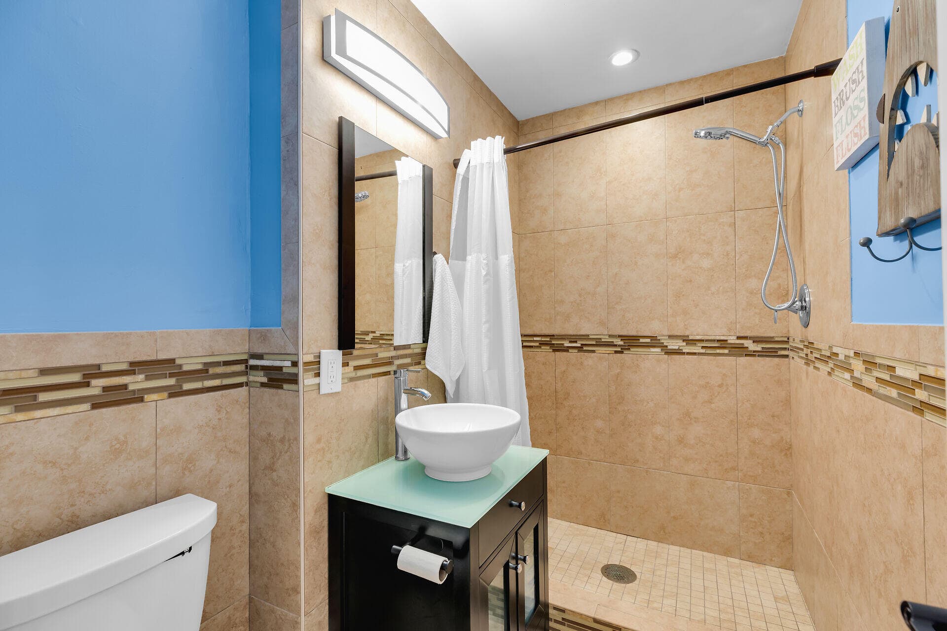 3206 Riviera Drive photo 21