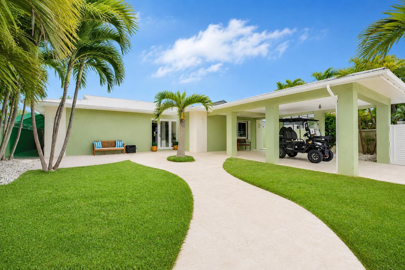 3206 Riviera Drive photo 2