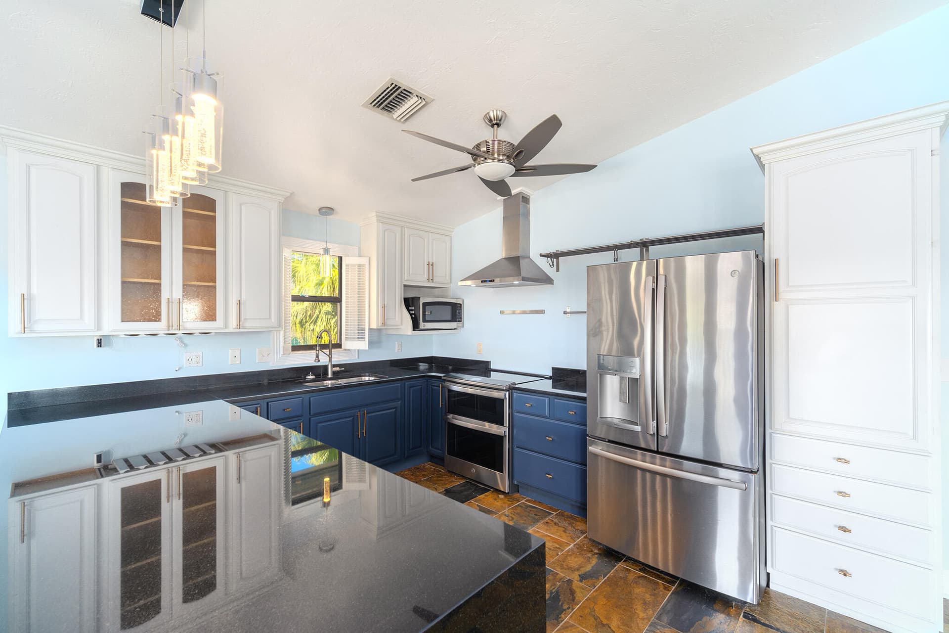 22748 Blackbeard Lane photo 2
