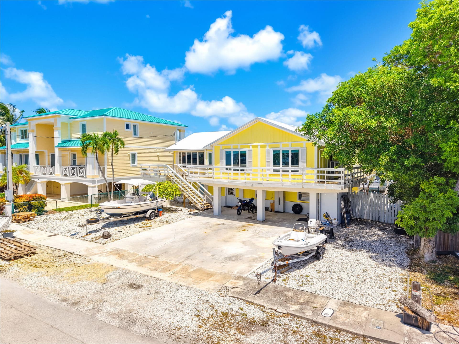 7 Diamond Drive photo 4