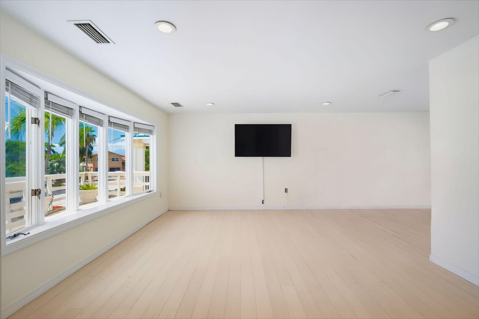 7 Diamond Drive photo 10