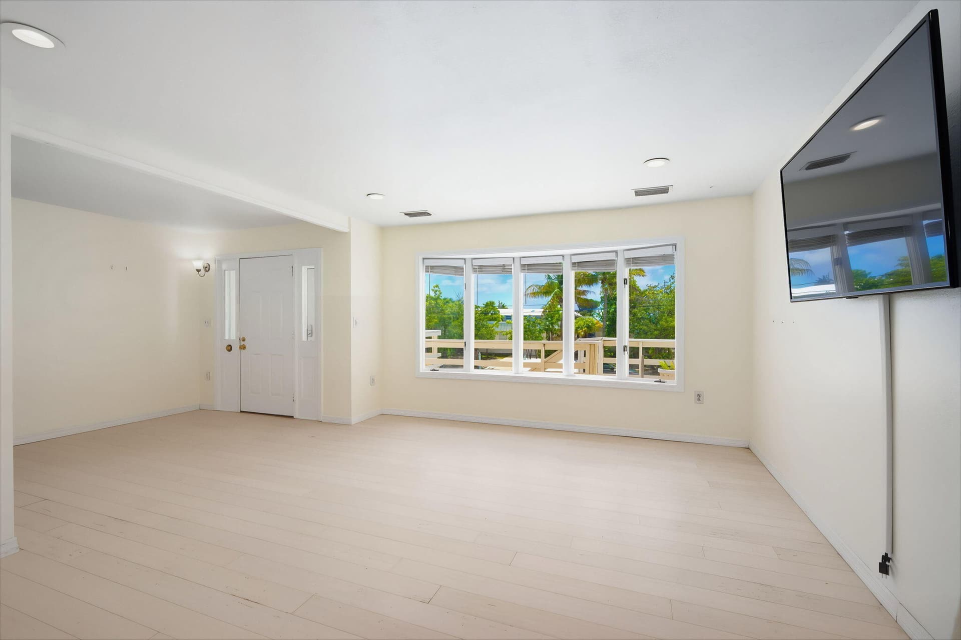 7 Diamond Drive photo 9