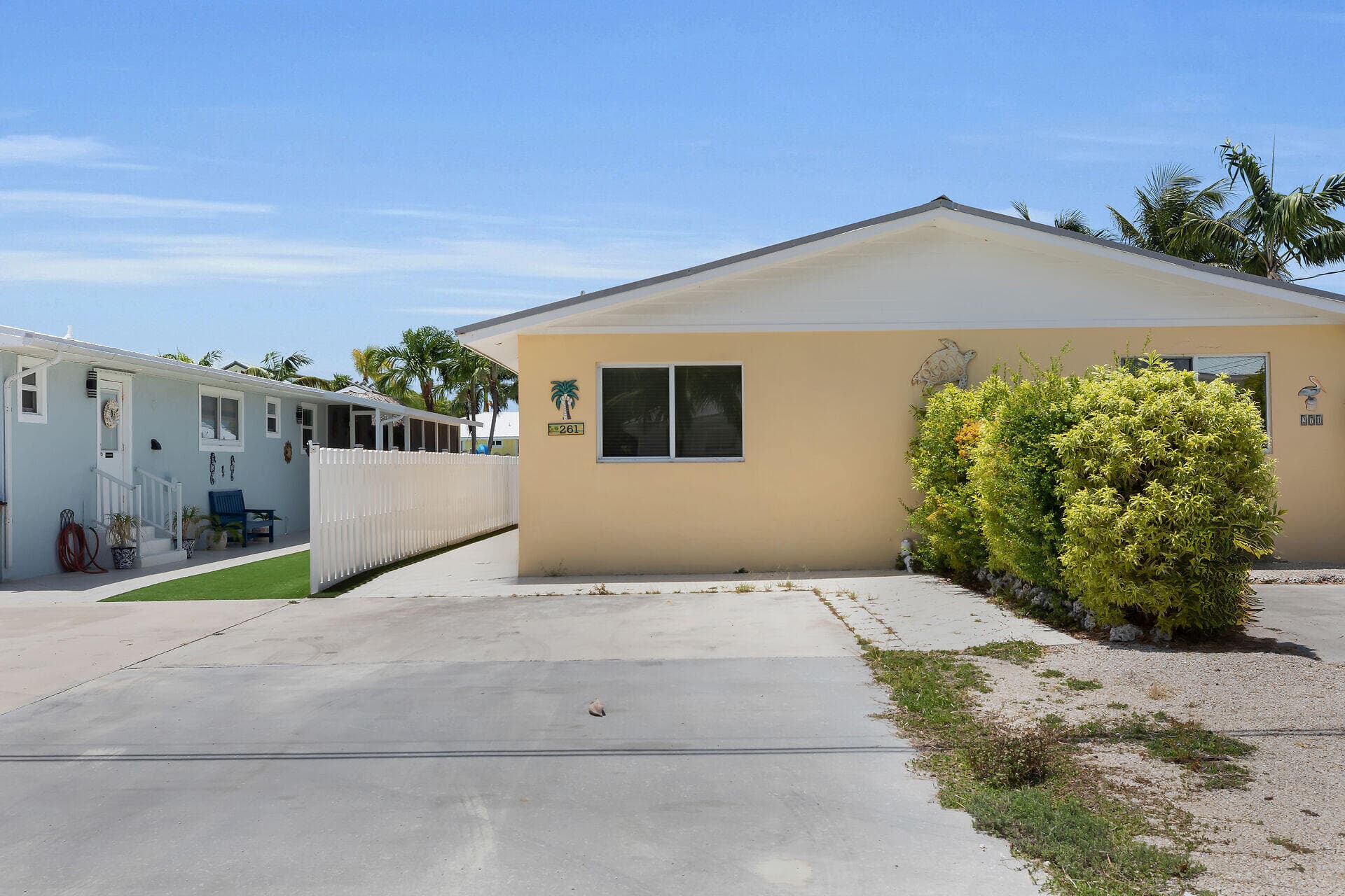 261 3Rd Street photo 4