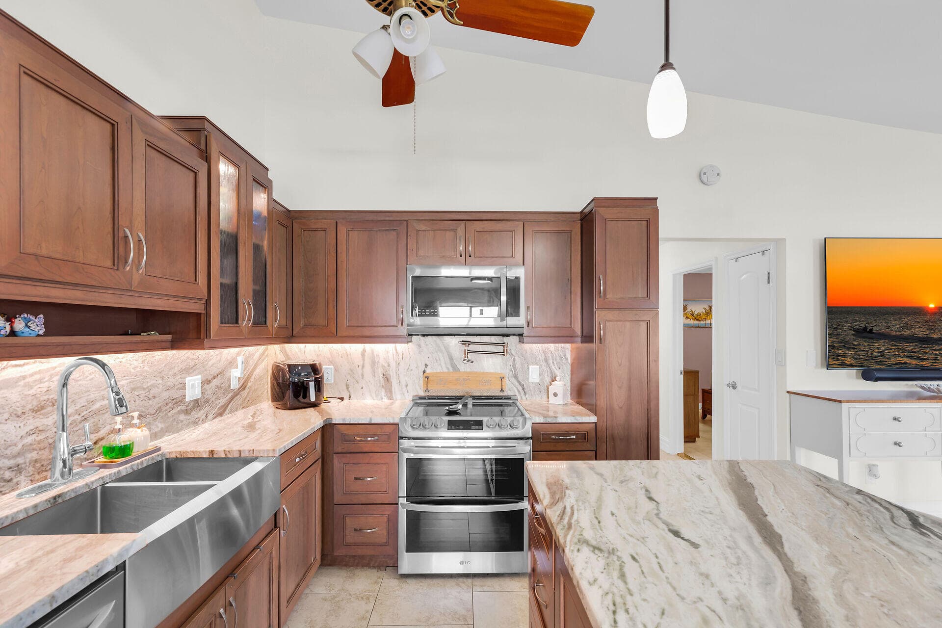 321 & 331 9th Street photo 15