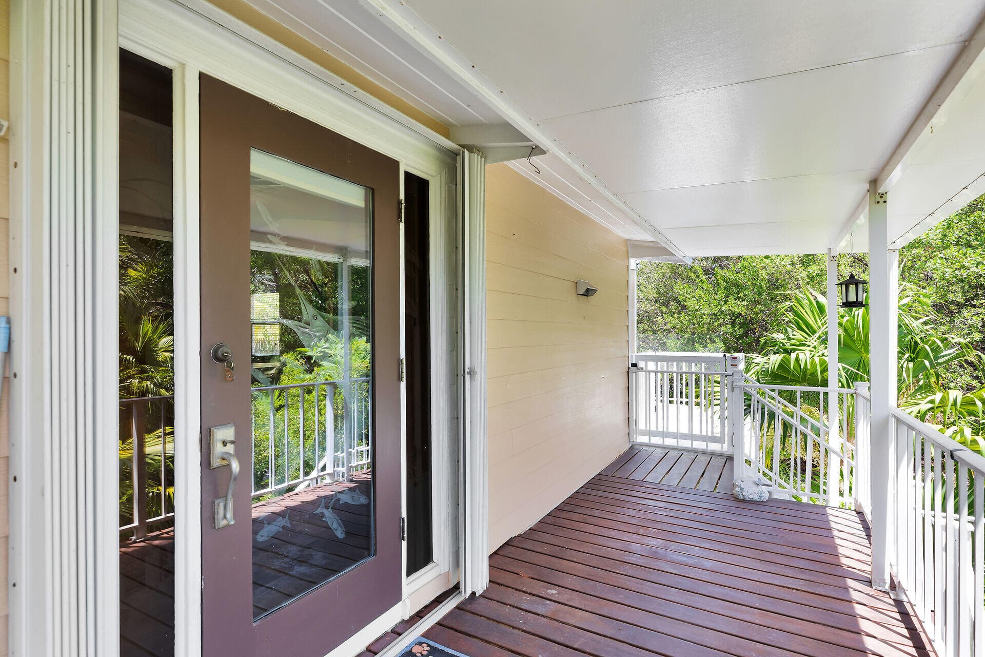 895 Ellen Drive photo 4