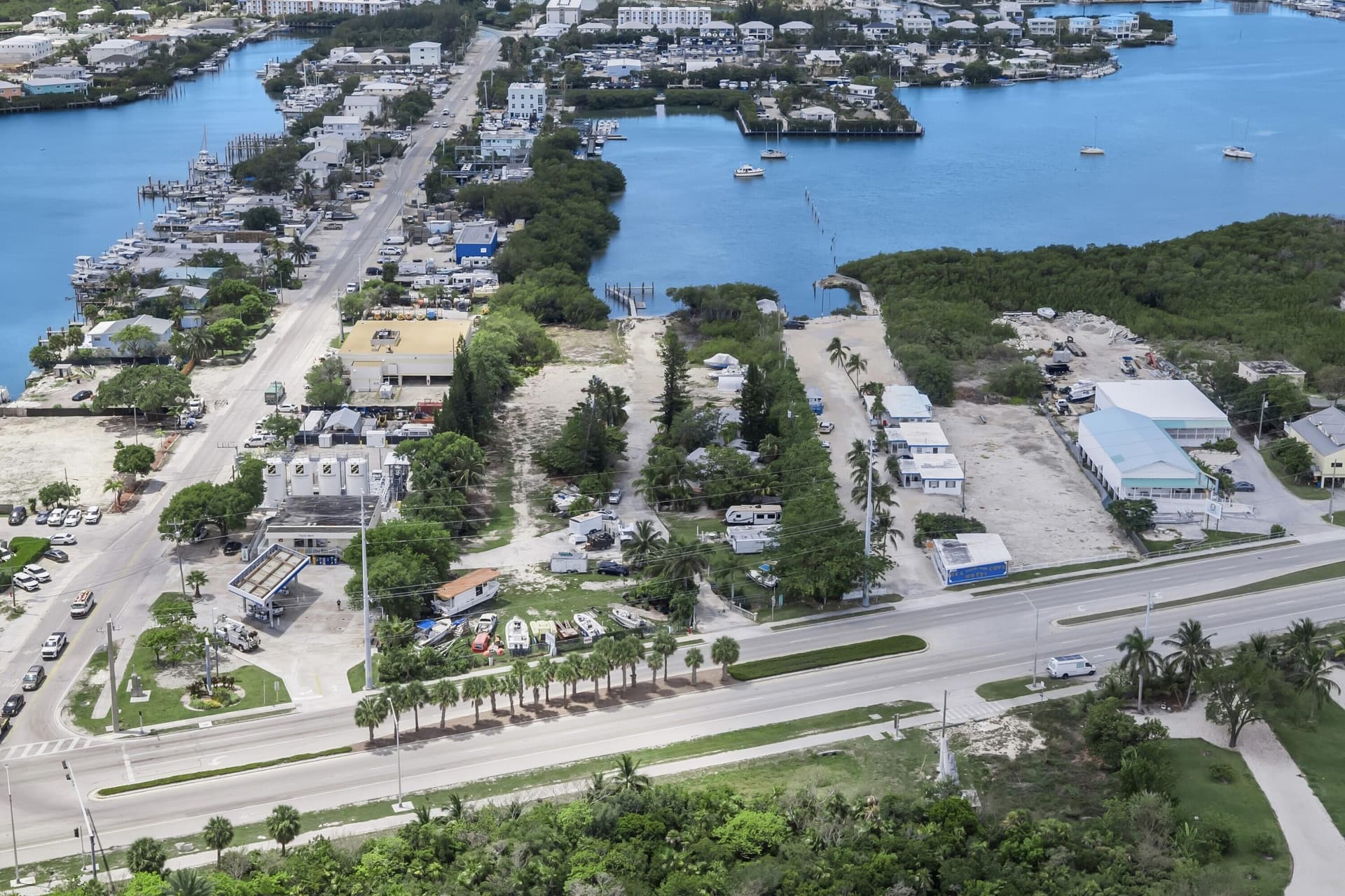 13755 Overseas Highway photo 1