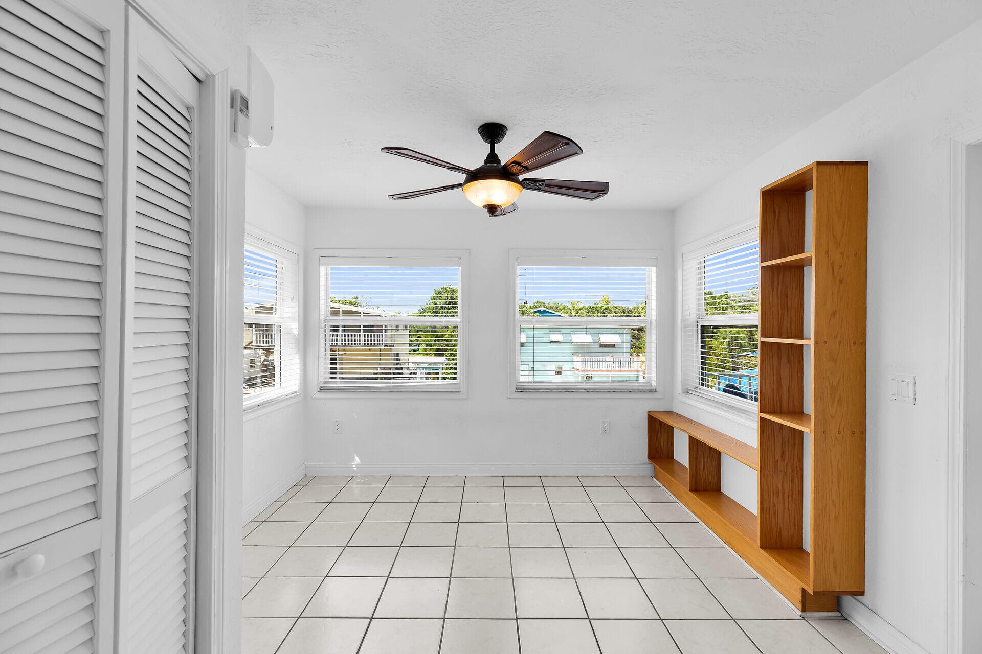 1821 Bittersweet Avenue photo 10