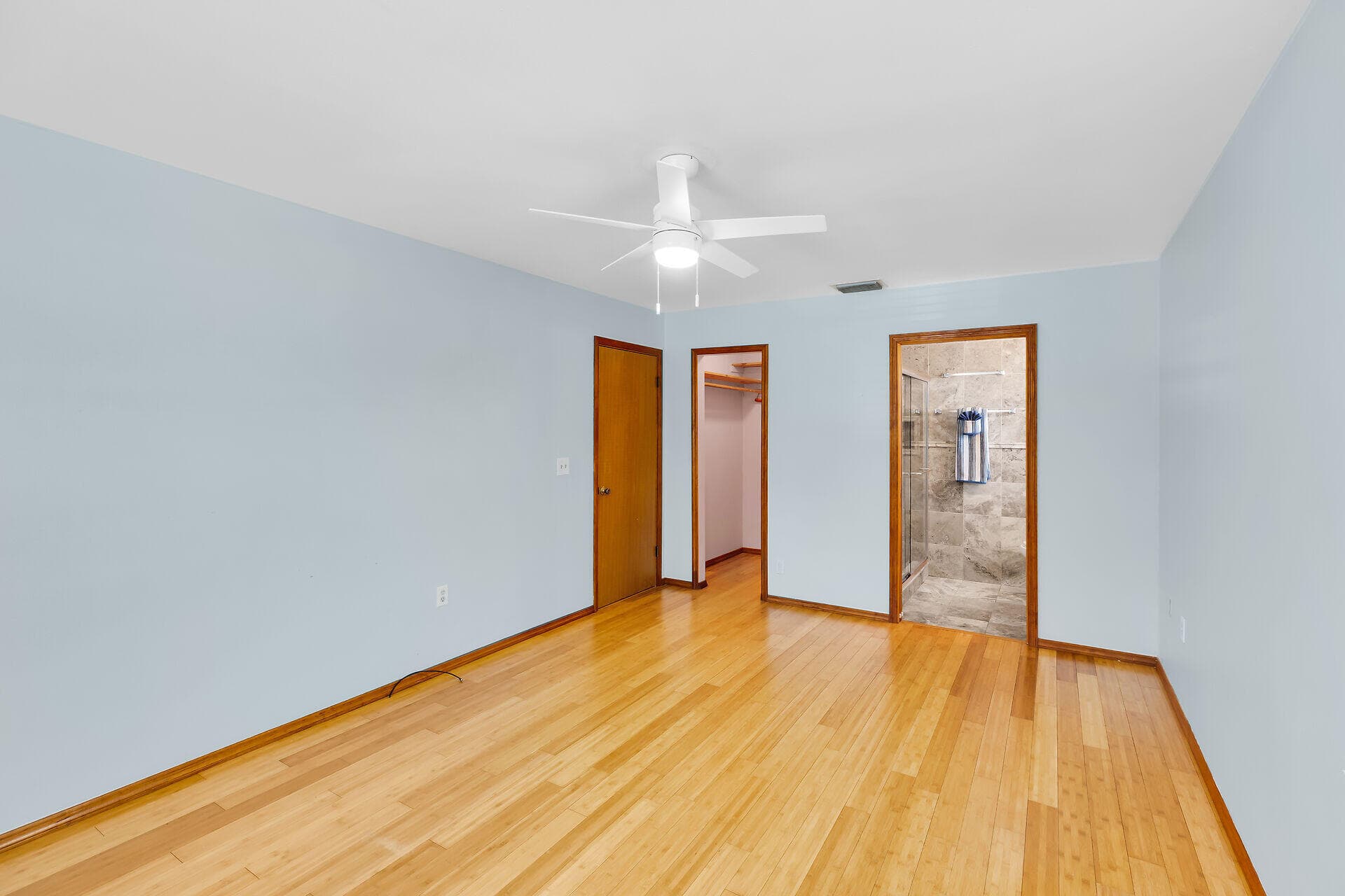 1821 Bittersweet Avenue photo 9