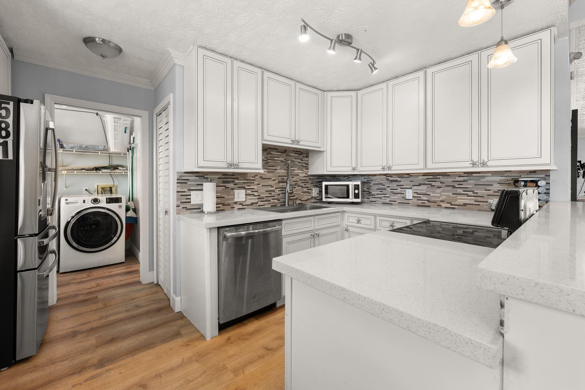 581 12Th Street photo 15