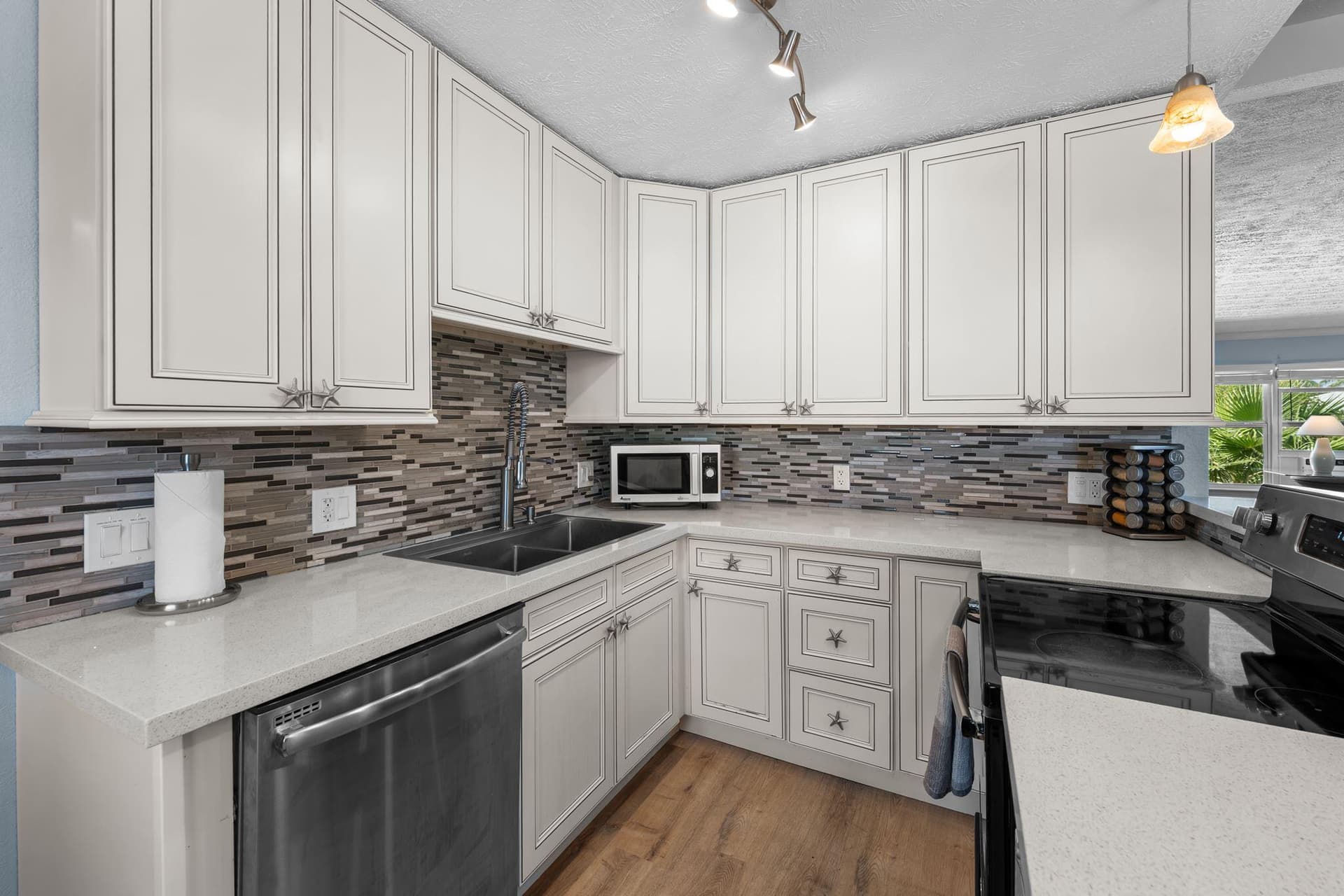 581 12Th Street photo 9