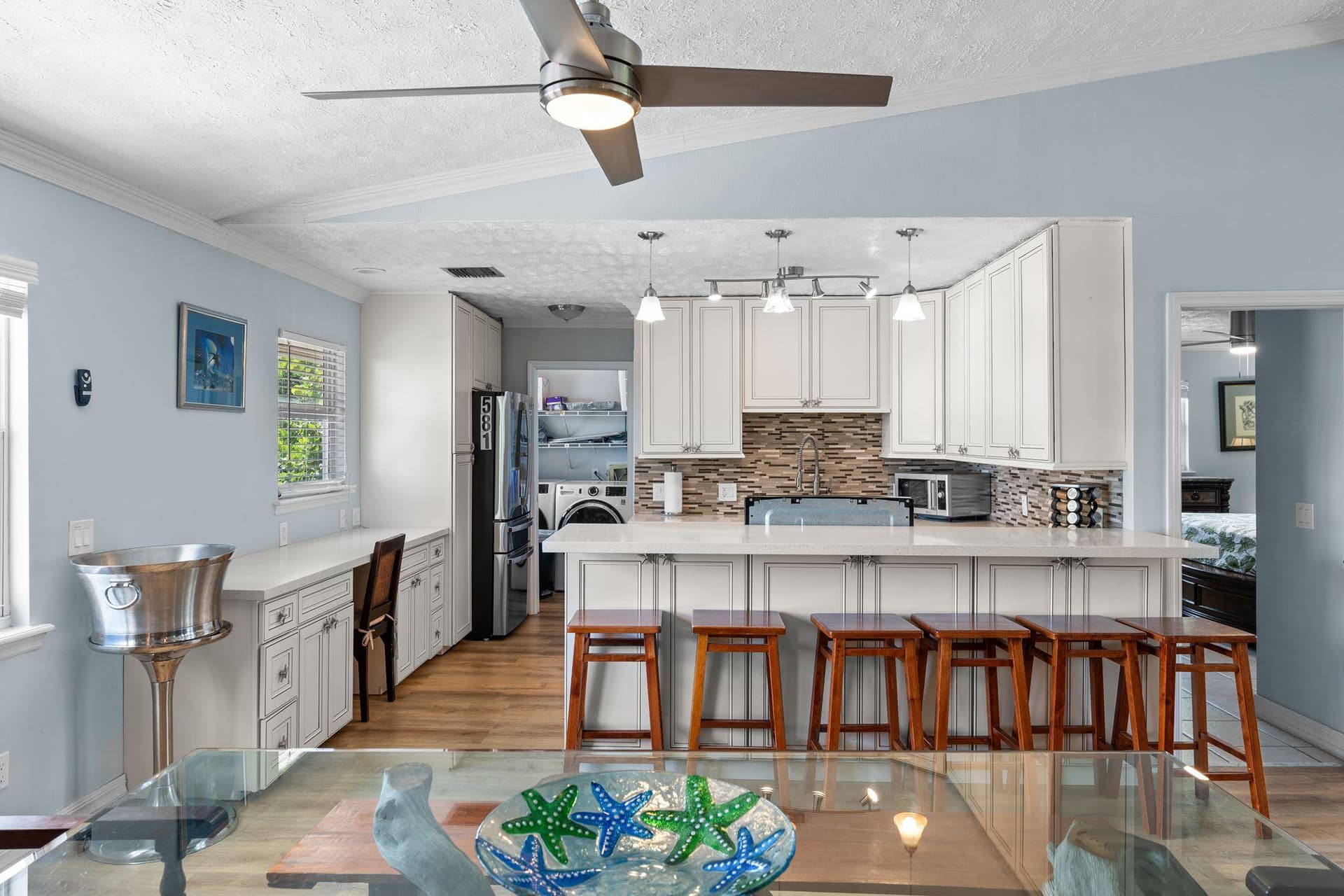 581 12Th Street photo 18