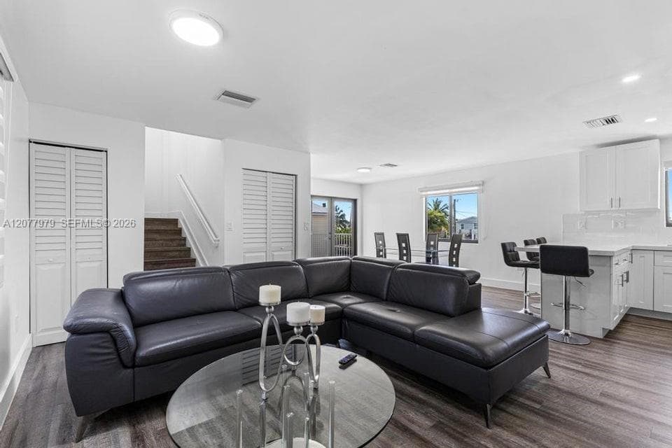 31490 Avenue F Avenue F photo 6