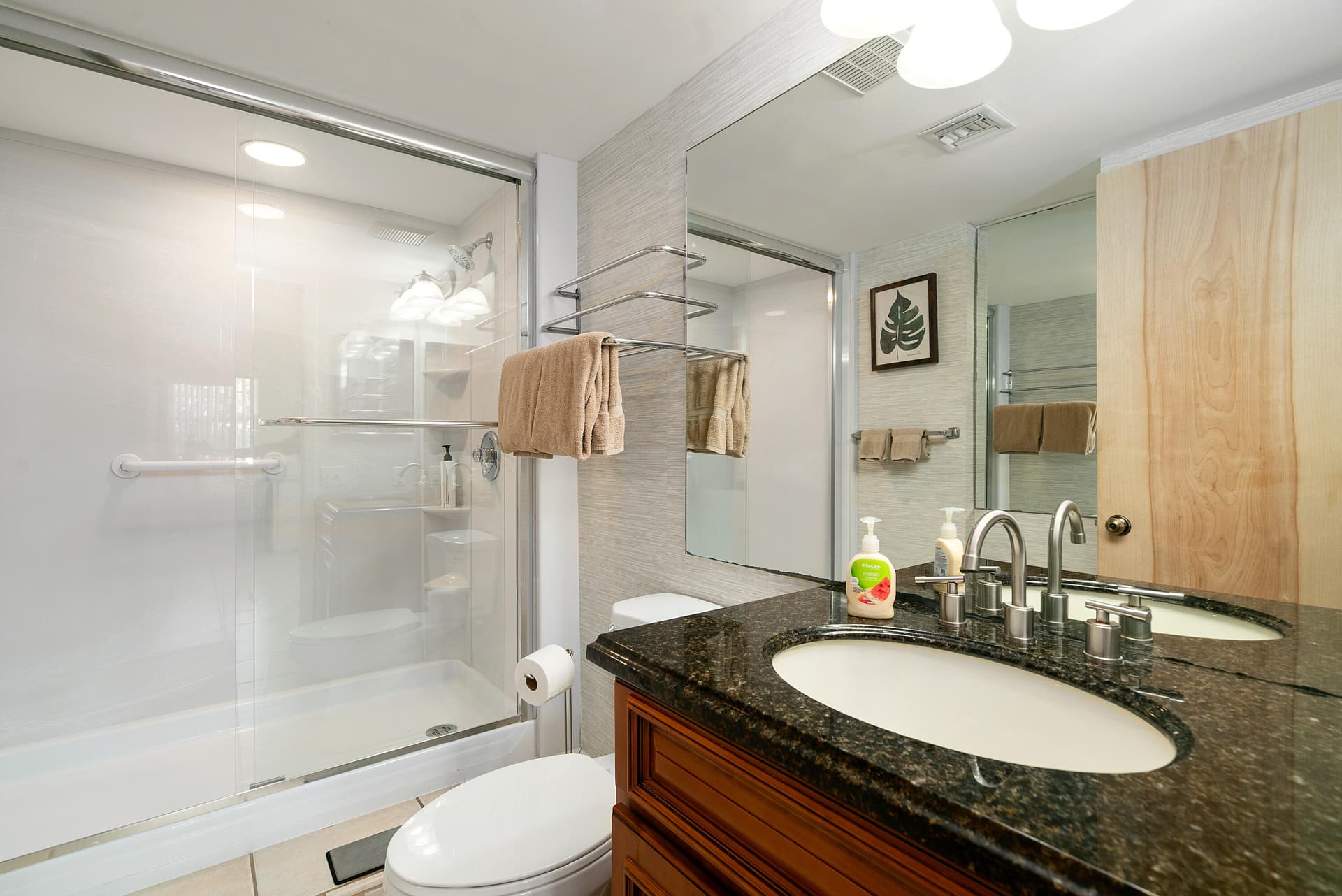 500 Burton Drive 4207 photo 12