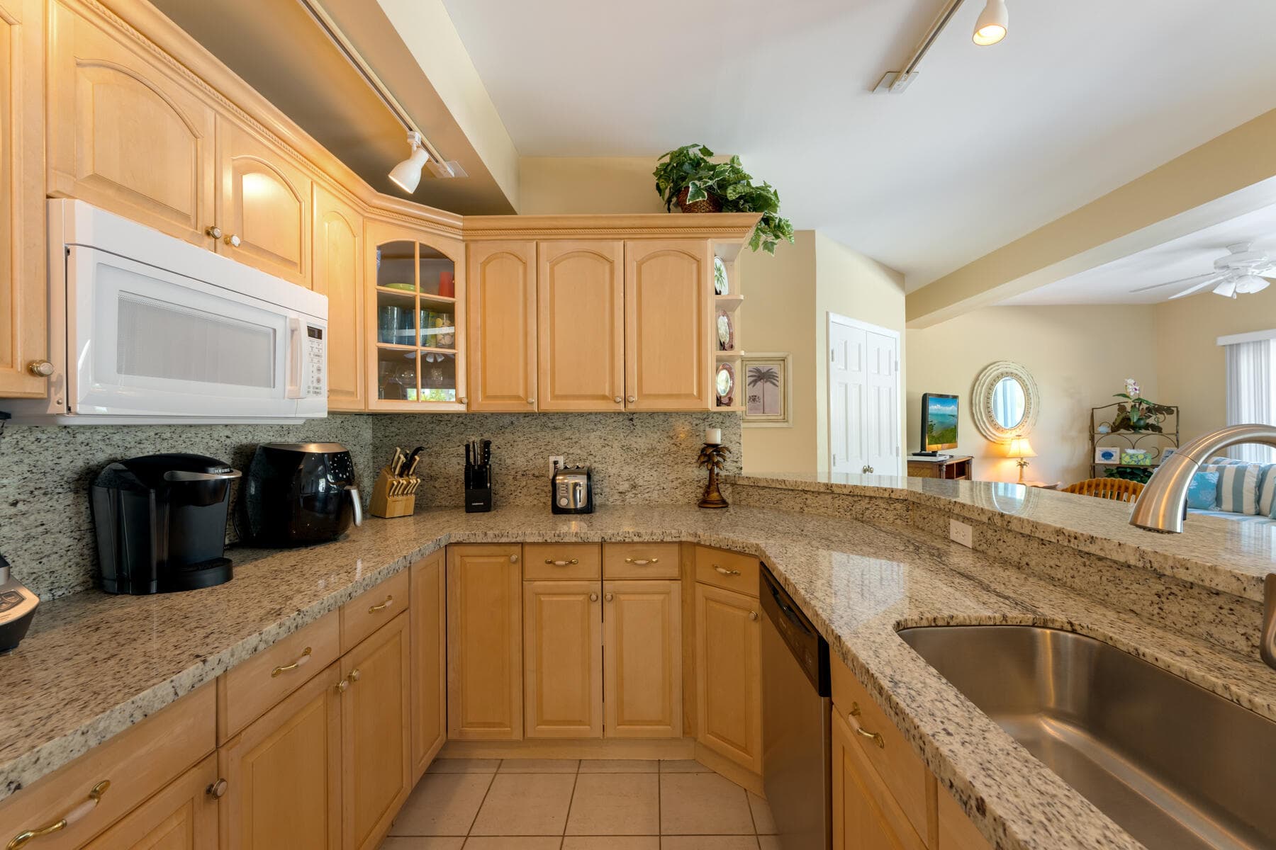 285 13Th Street photo 23