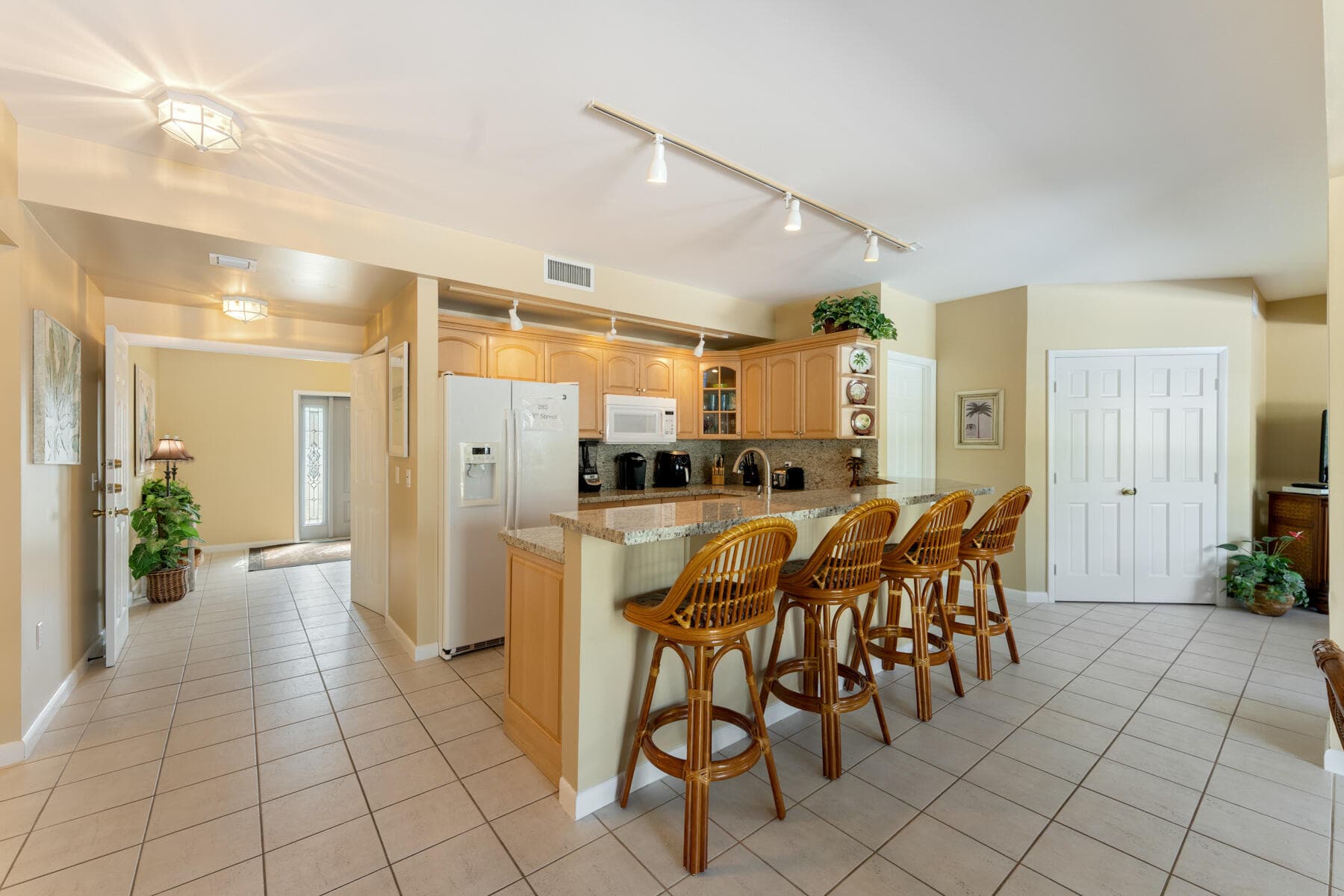285 13Th Street photo 24