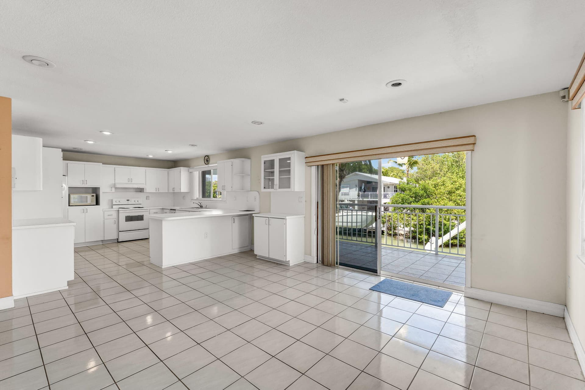 807 Bonito Lane photo 16