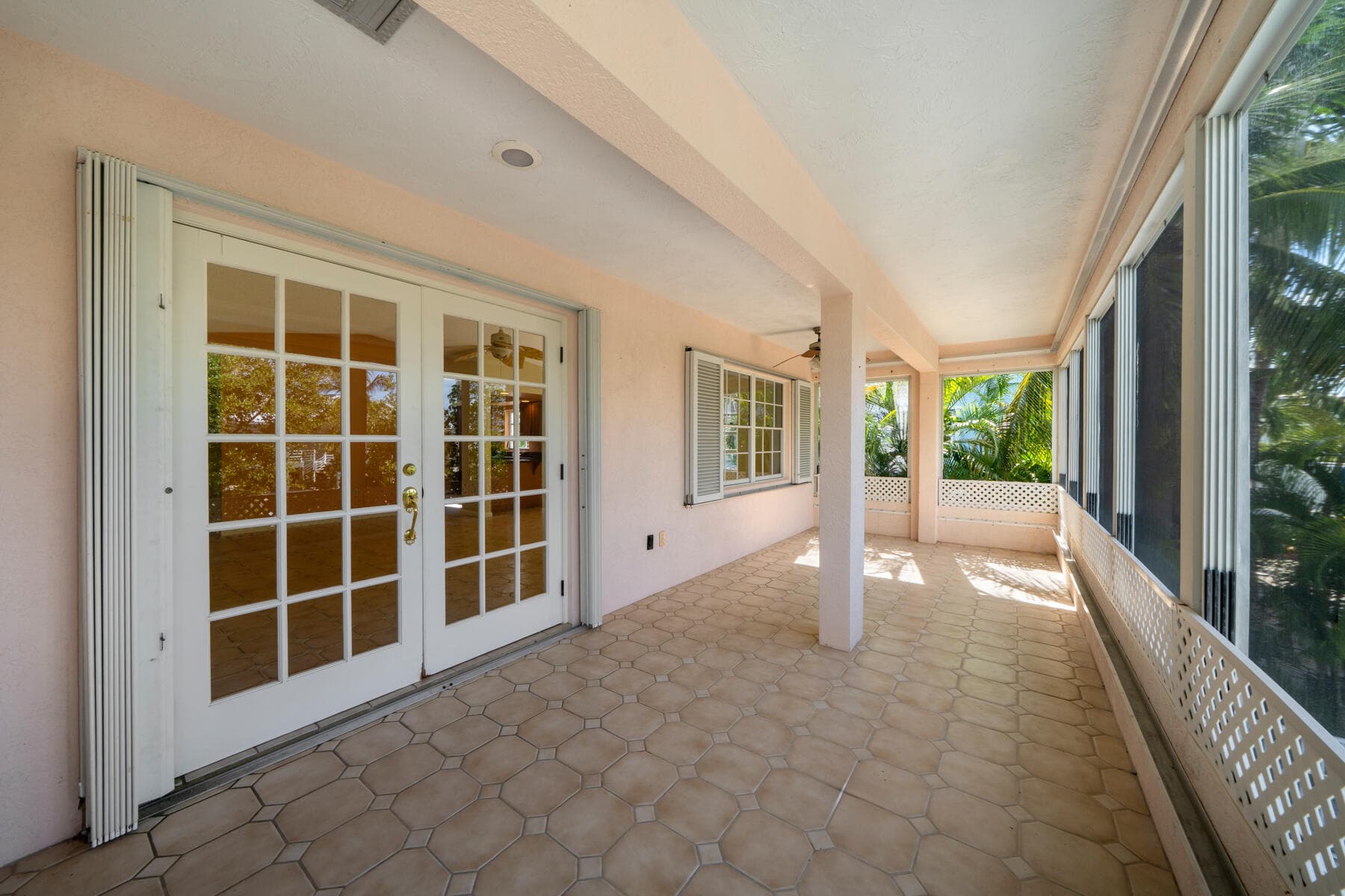 105 Santa Barbara photo 13
