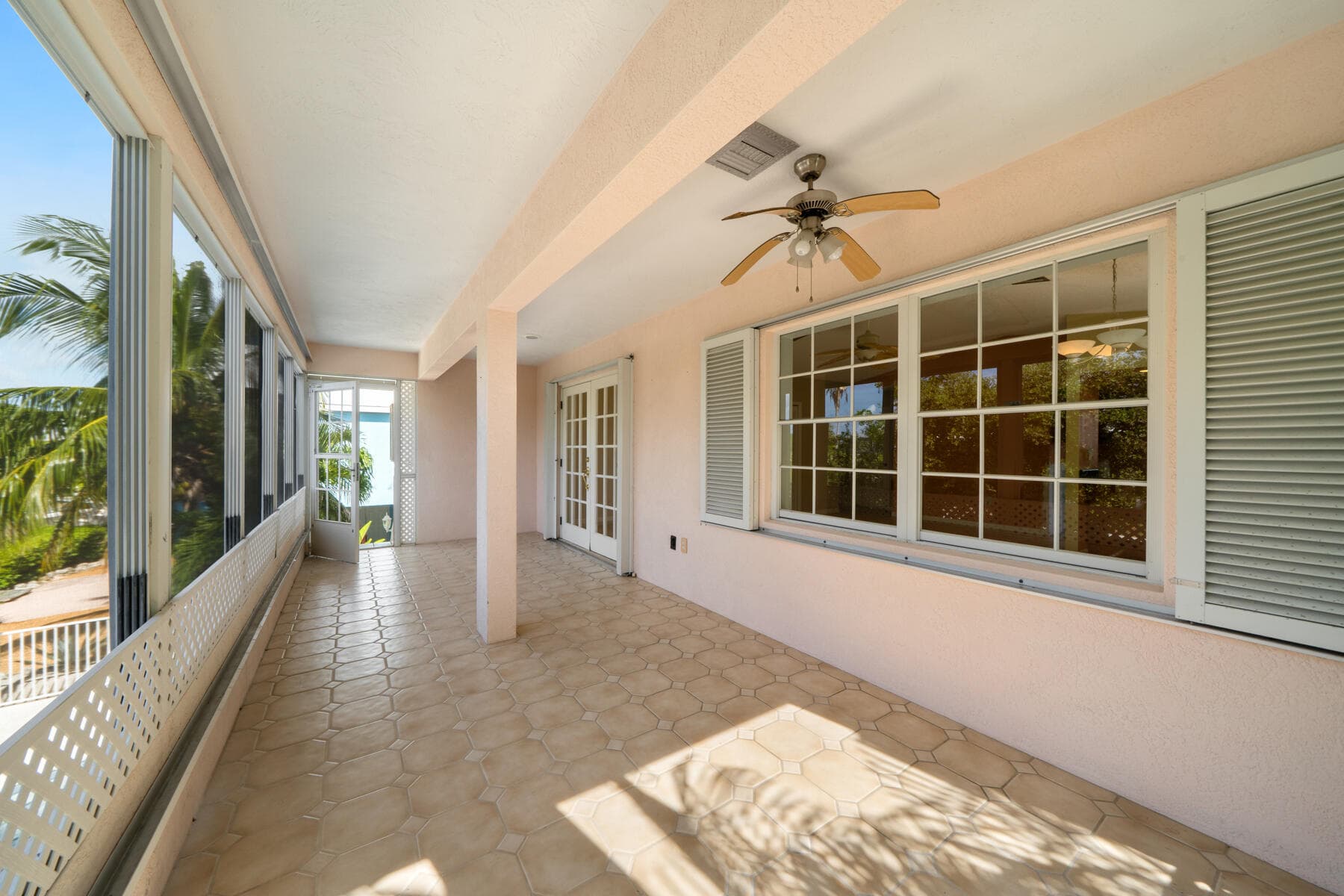 105 Santa Barbara photo 15