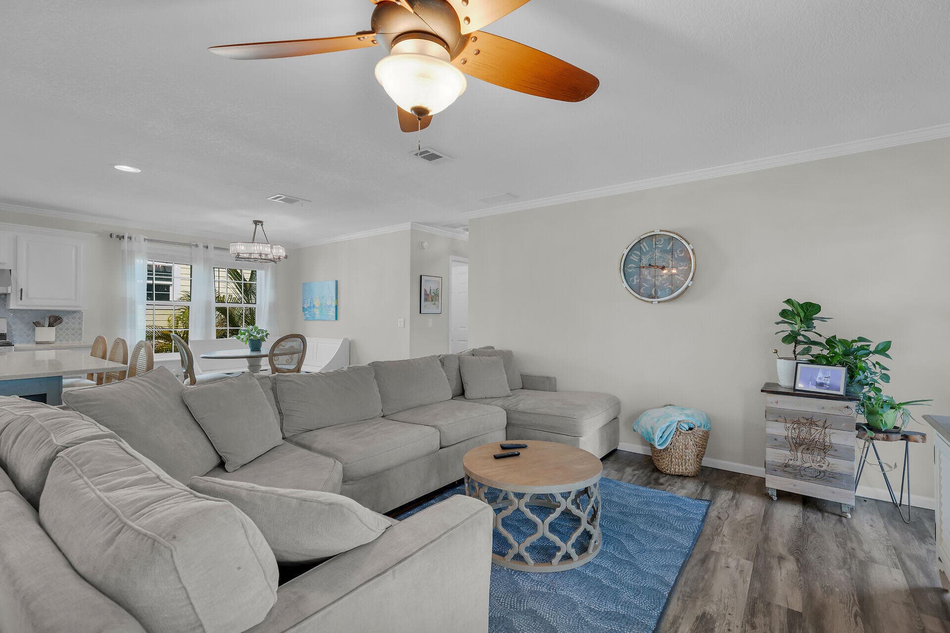 99 Palm Drive photo 8