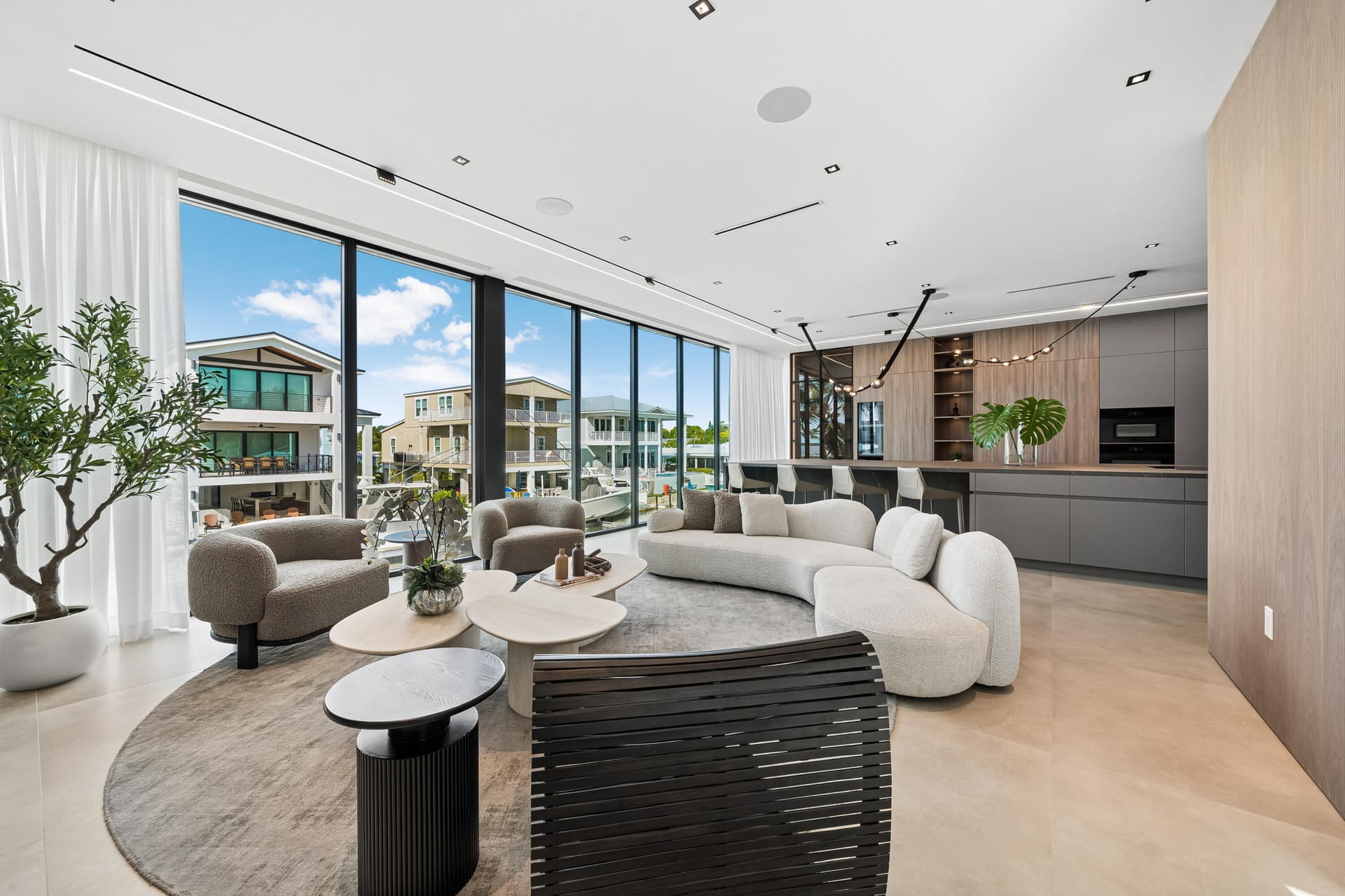 108 Coral Way photo 9