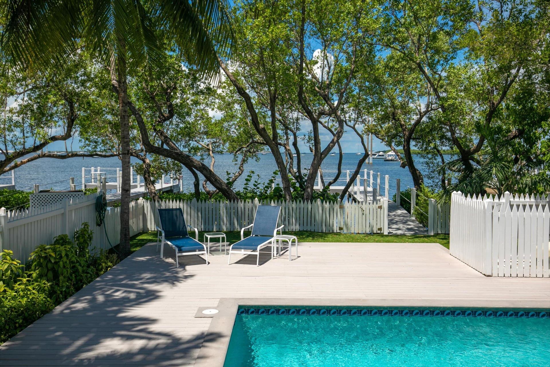 2623 Gulfview Drive photo 3