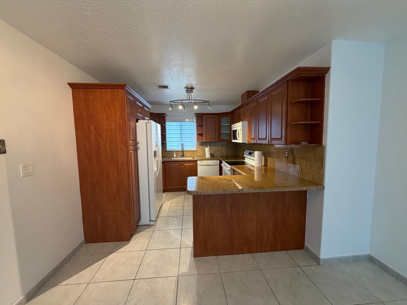 71 Coral Drive photo 3