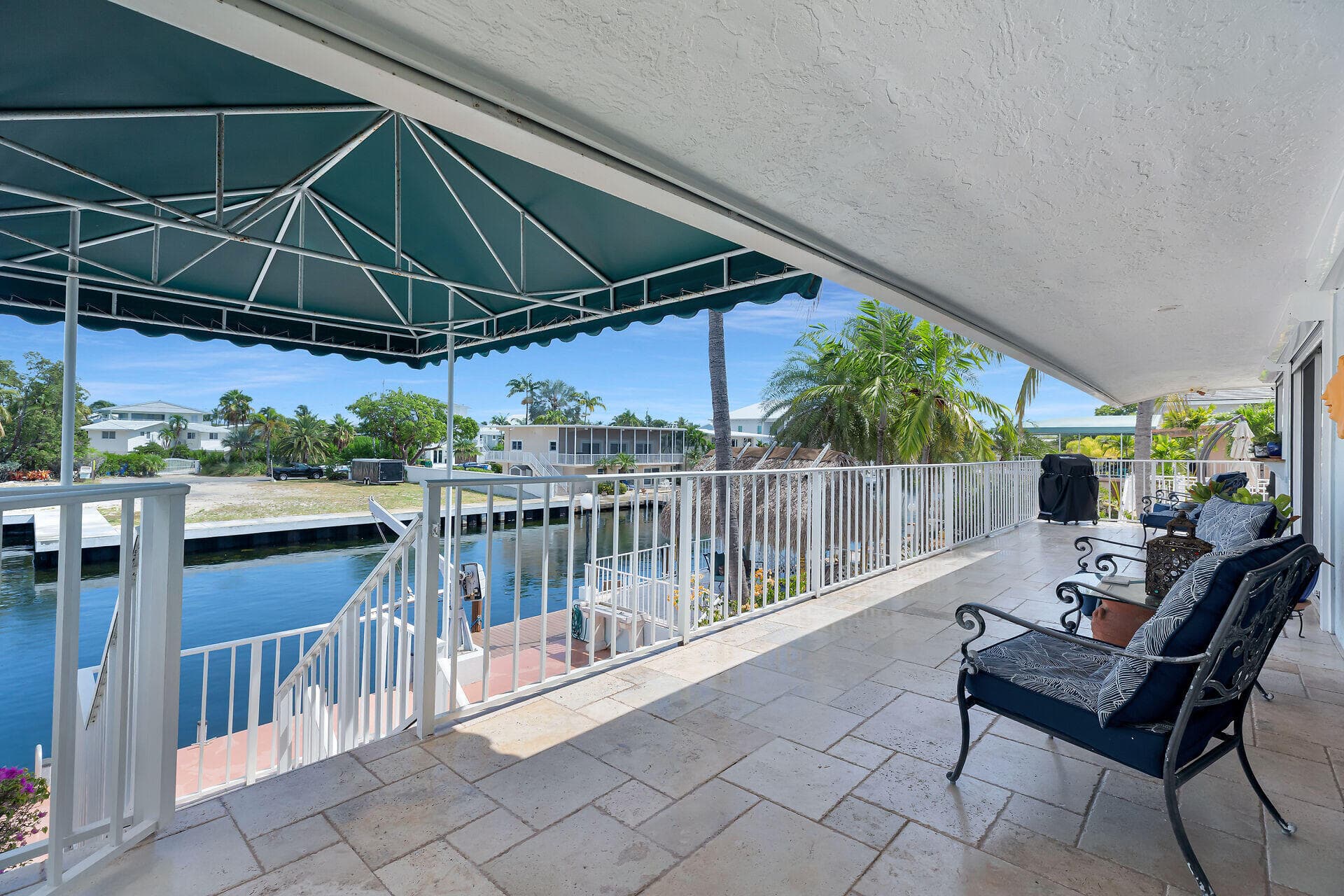 114 N Coconut Palm Boulevard photo 7