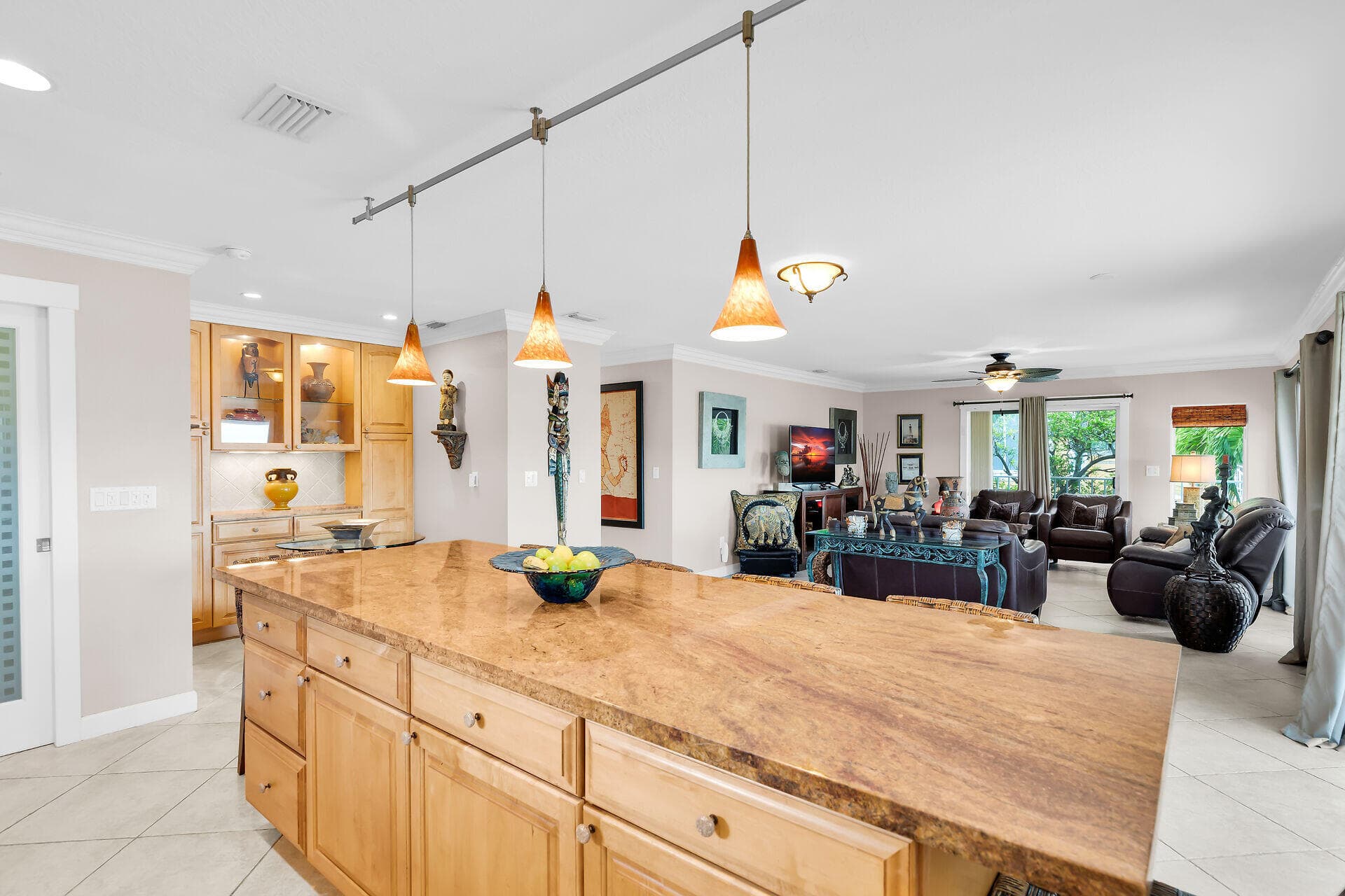 114 N Coconut Palm Boulevard photo 18