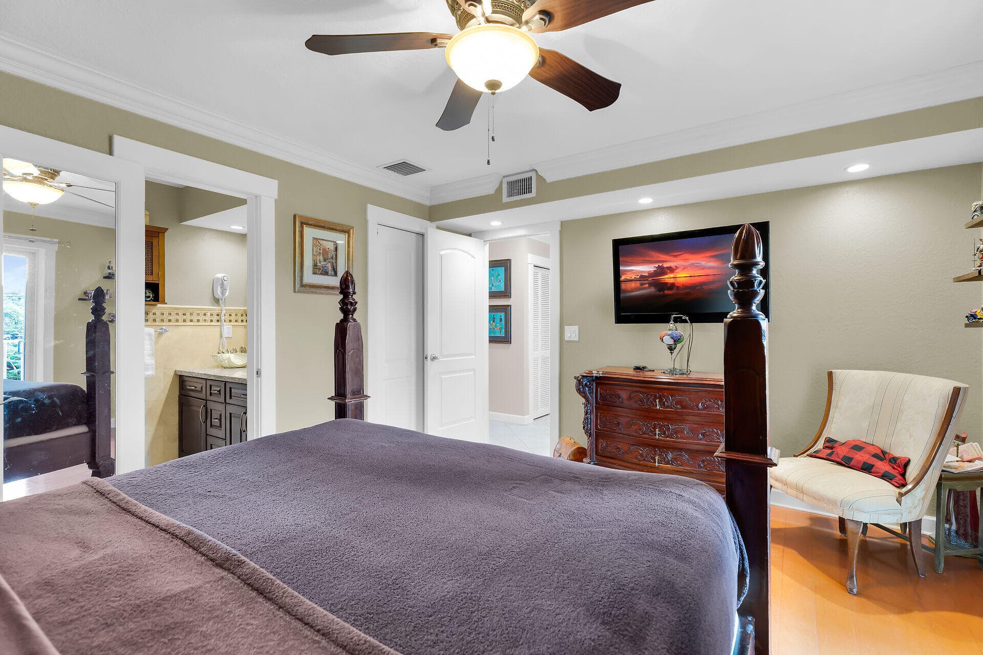 114 N Coconut Palm Boulevard photo 24