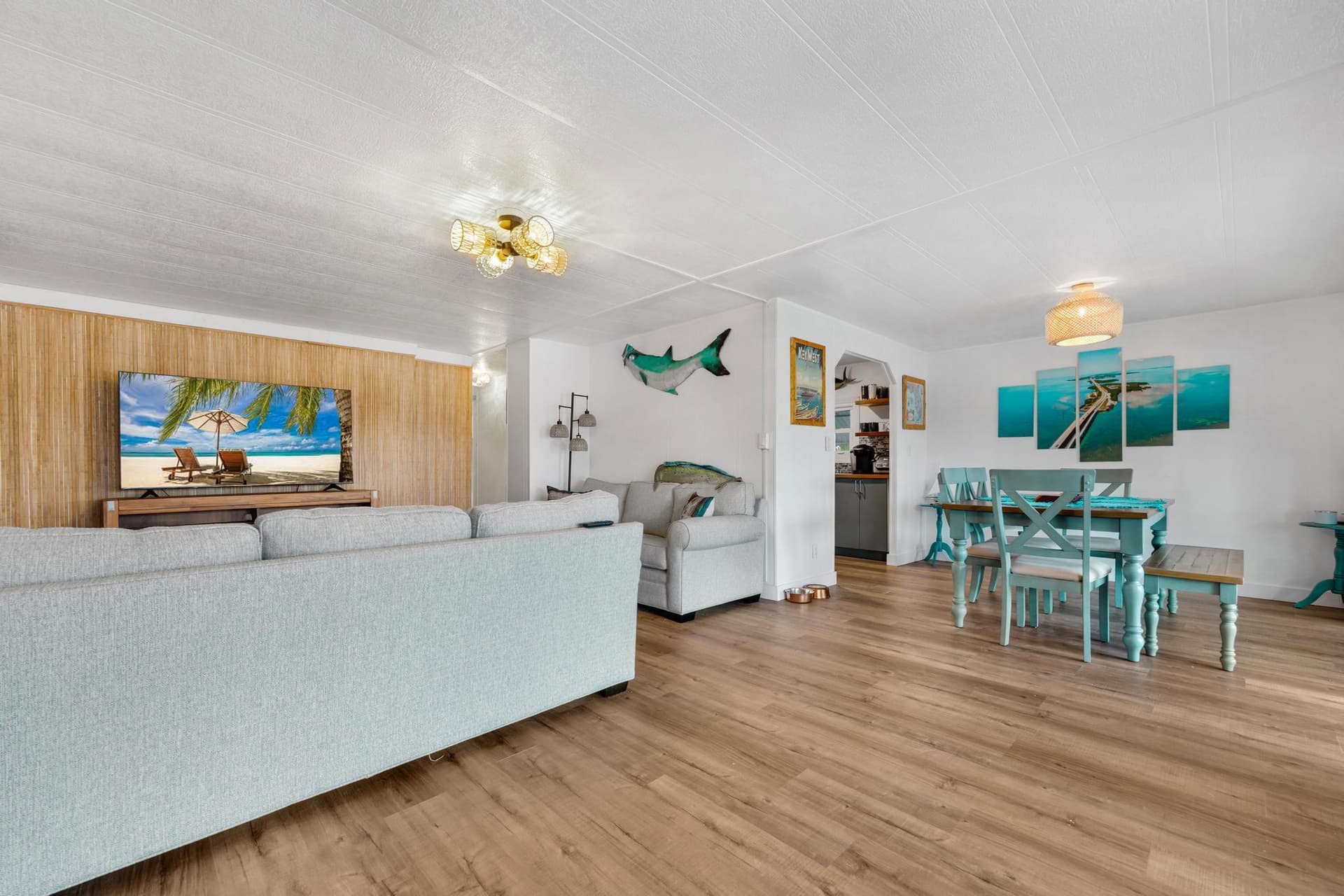 27772 Astrangia Avenue photo 9