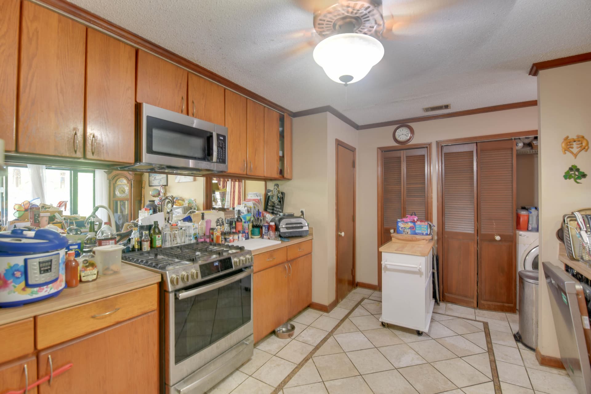 545 Ixora Drive photo 4