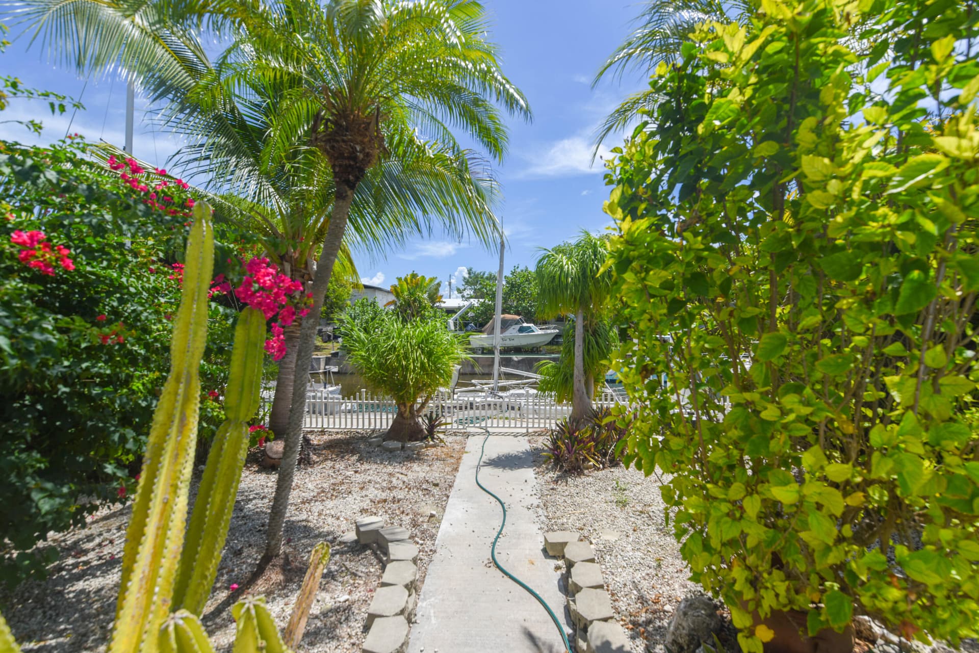 545 Ixora Drive photo 23