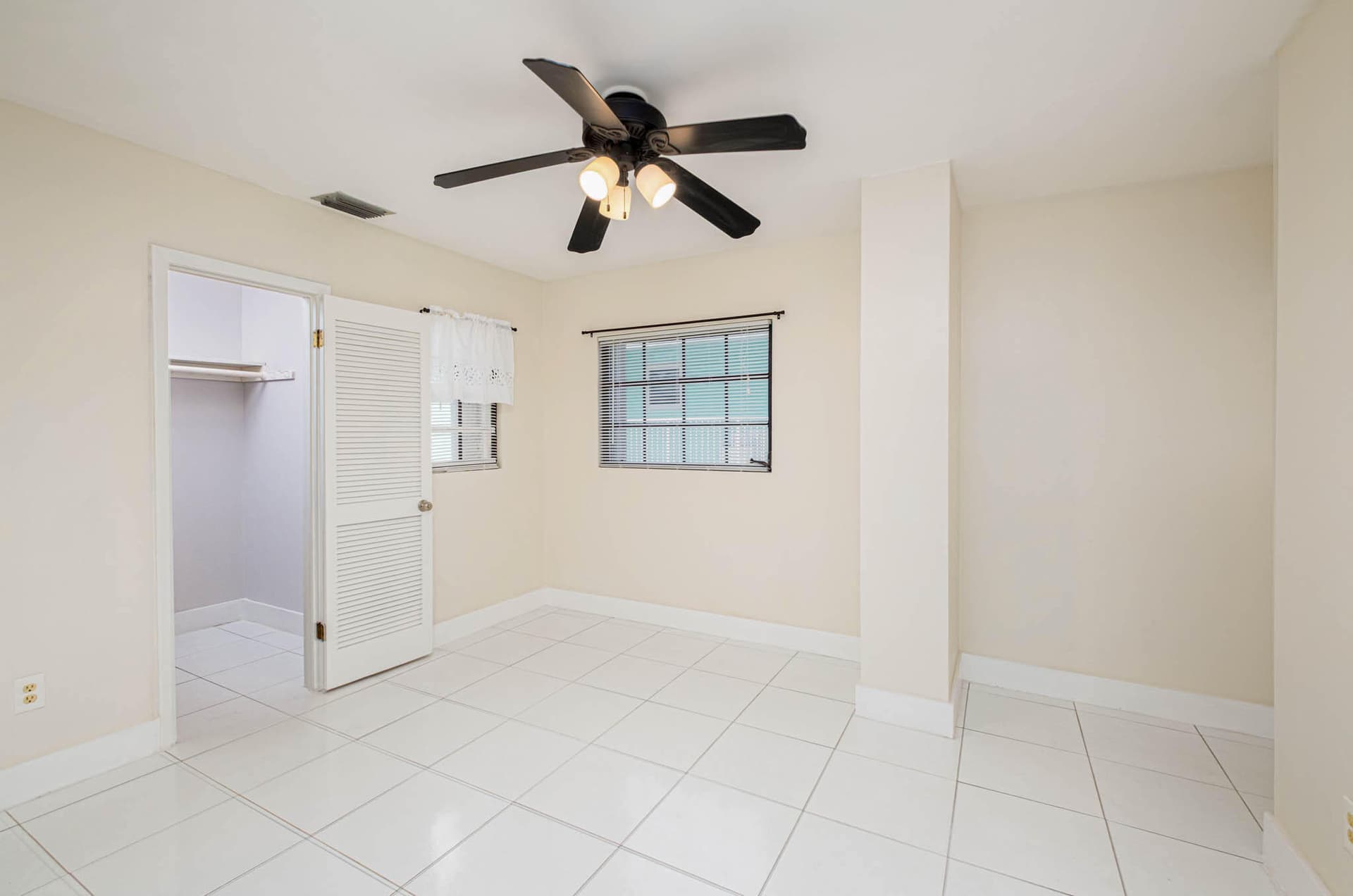 126 3rd Lane photo 23