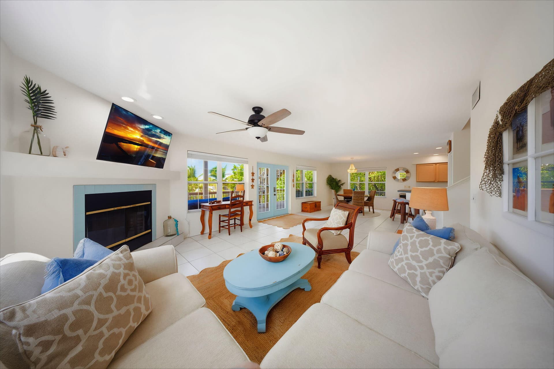 27383 Saint Martin Lane photo 8