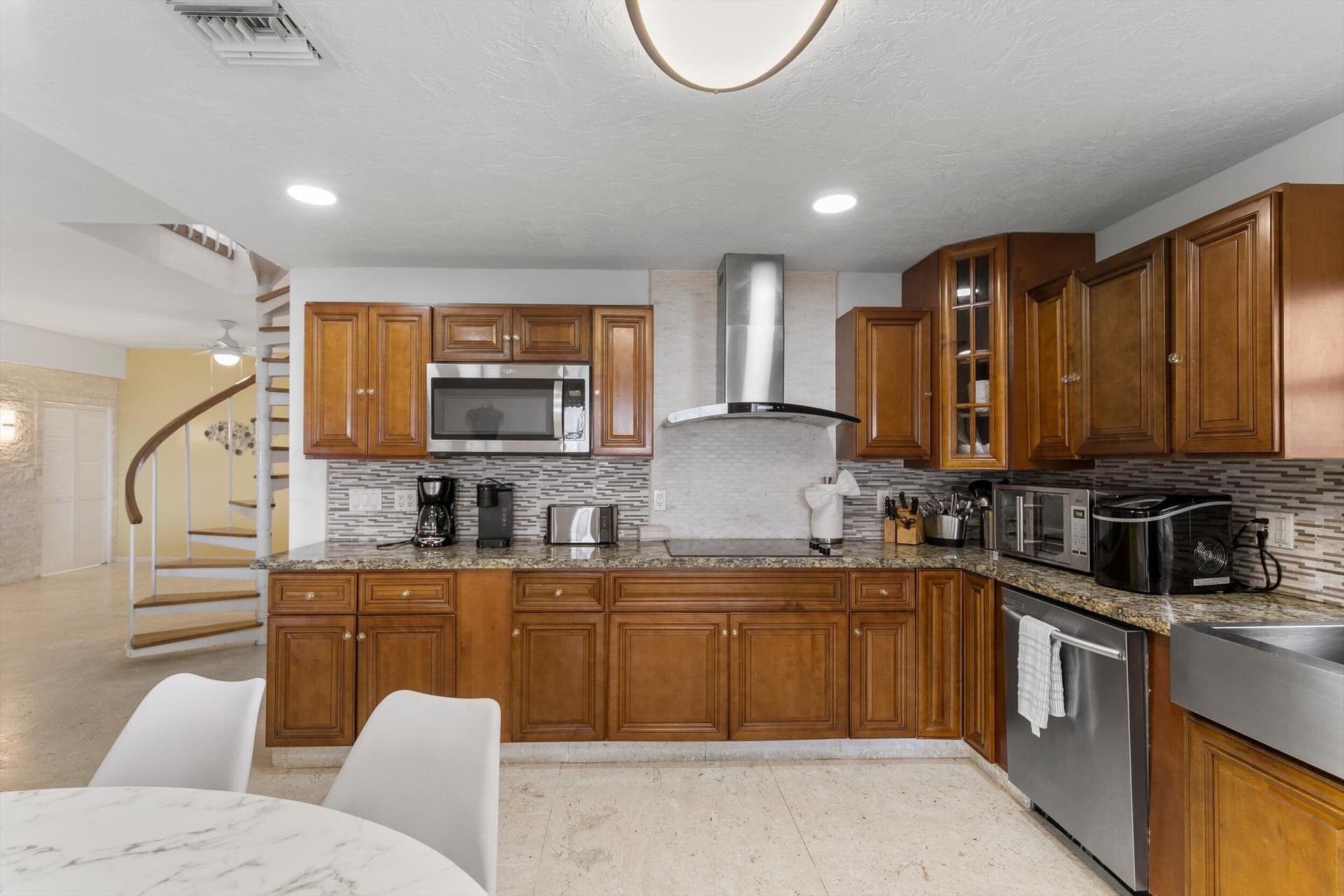 481 E Shore Drive 481 E Shore Drive photo 13