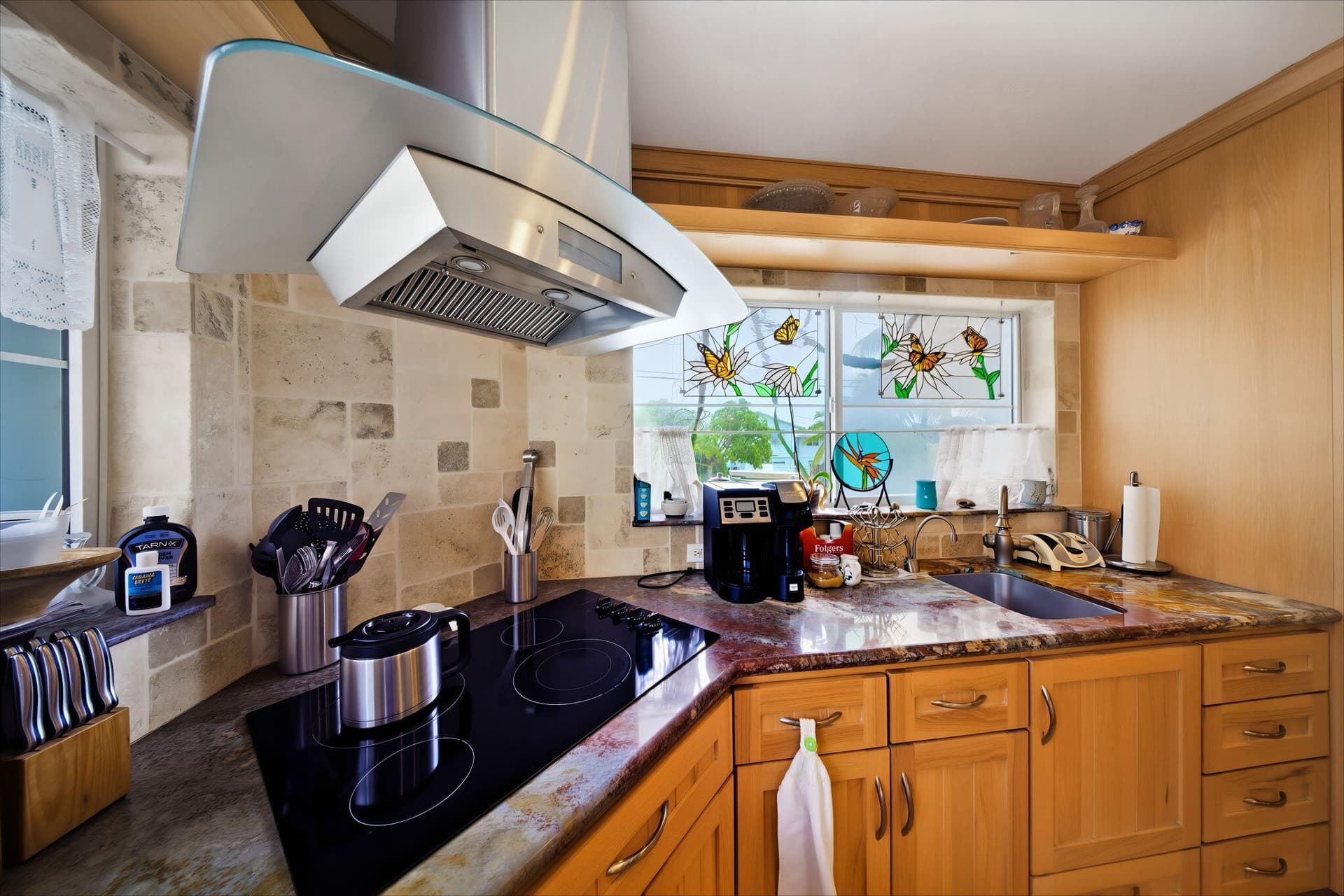 147 Gardenia Street photo 11
